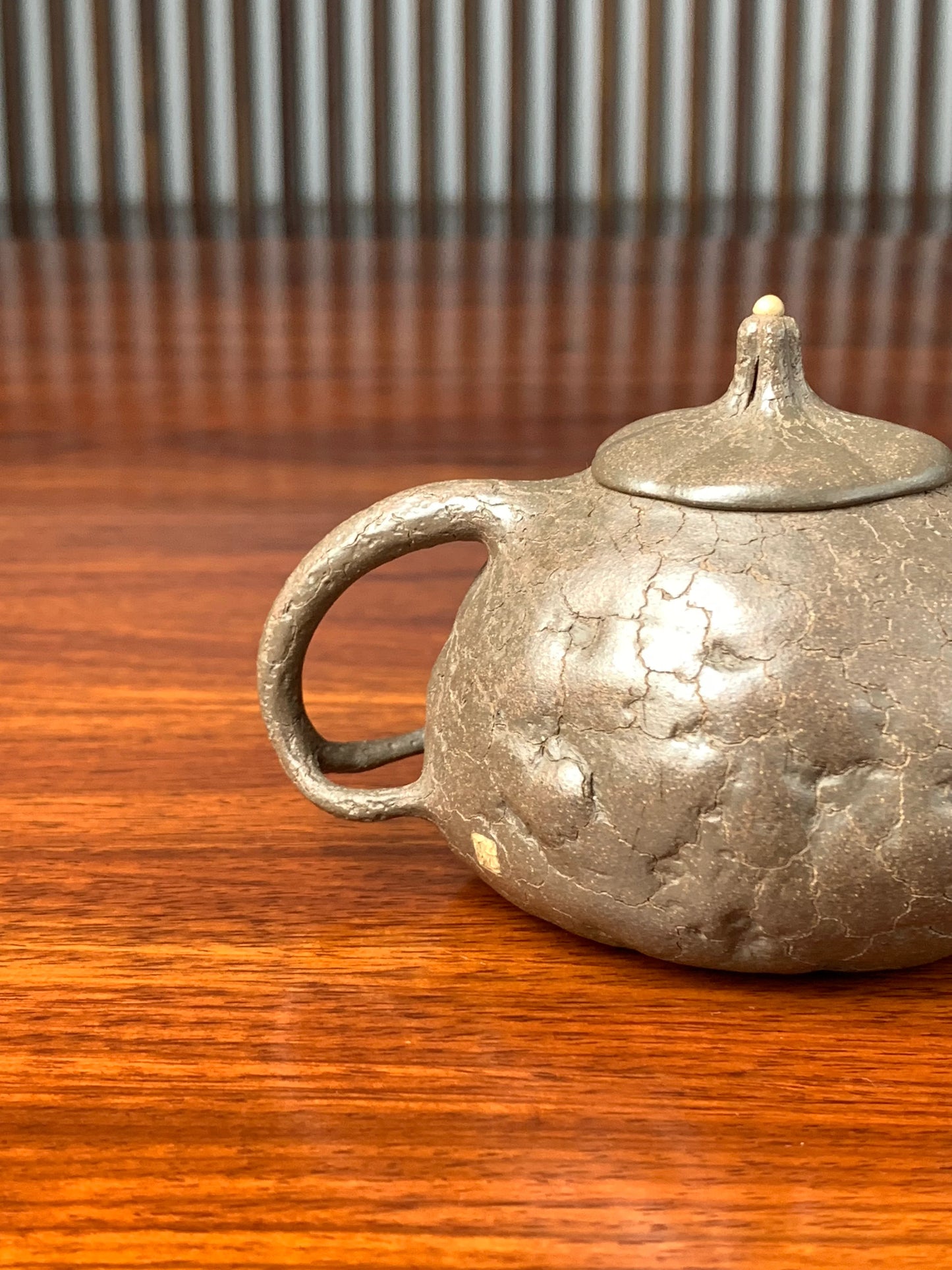 the handle of the collectible teapot named gong chun