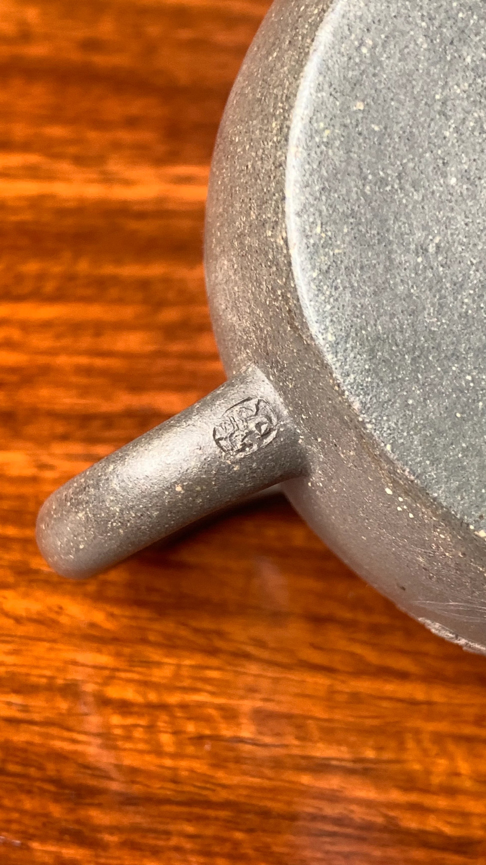 handle mark of the teapot artwork from zisha art gallery