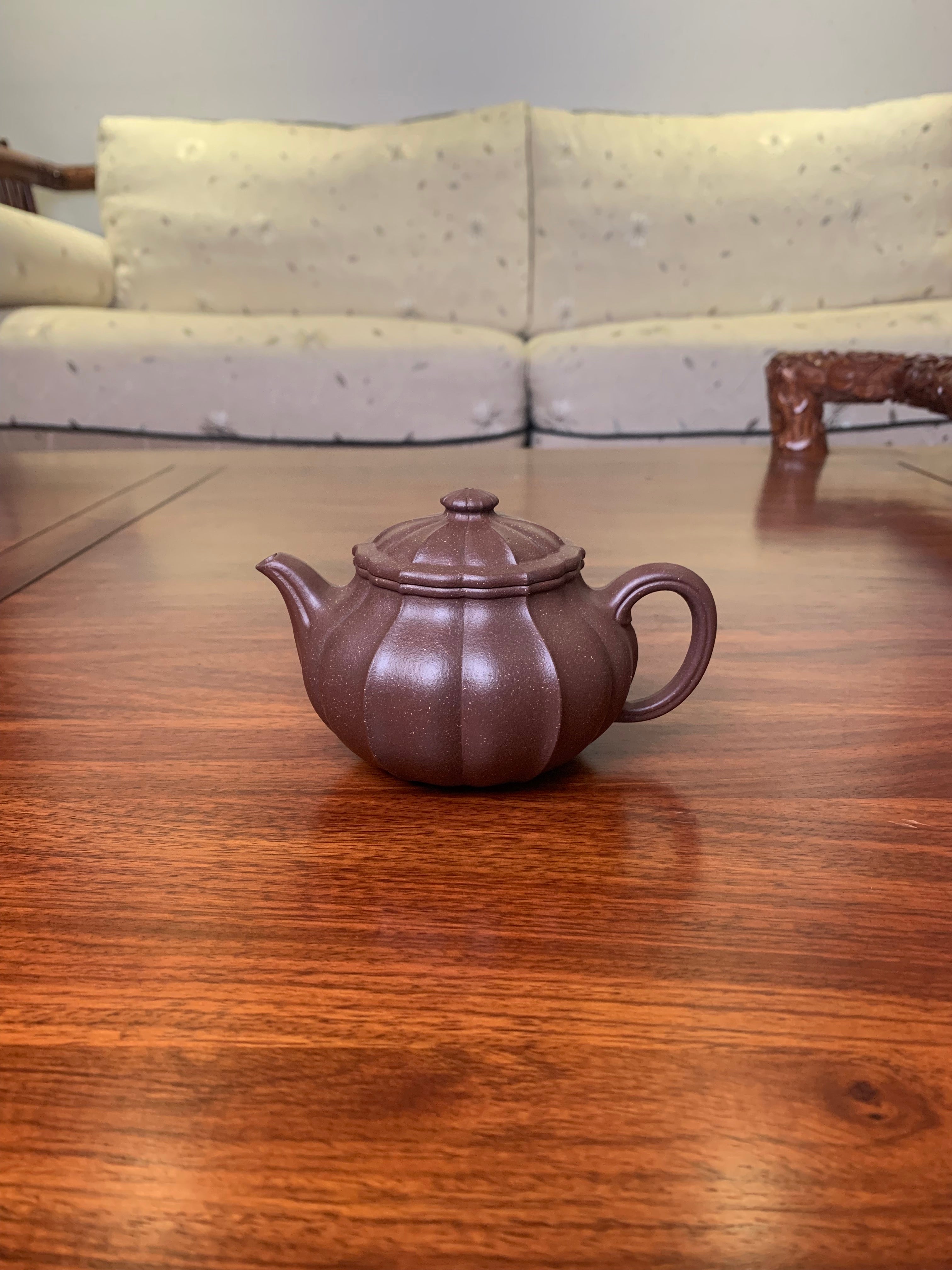 Handmade pottery teapot Lian Zi 210ml - SiYuTao Teapot