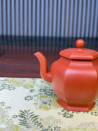 the spout of the handmade yixing teapot liu fang gong deng