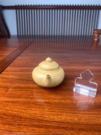 handmade yixing teapot named xiao ying front view