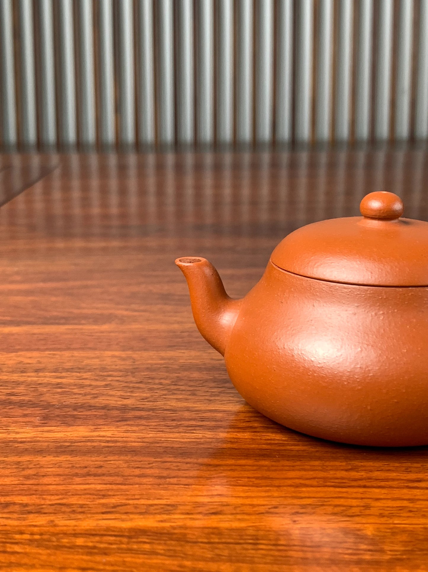 the spout of the fully handmade yixing teapot