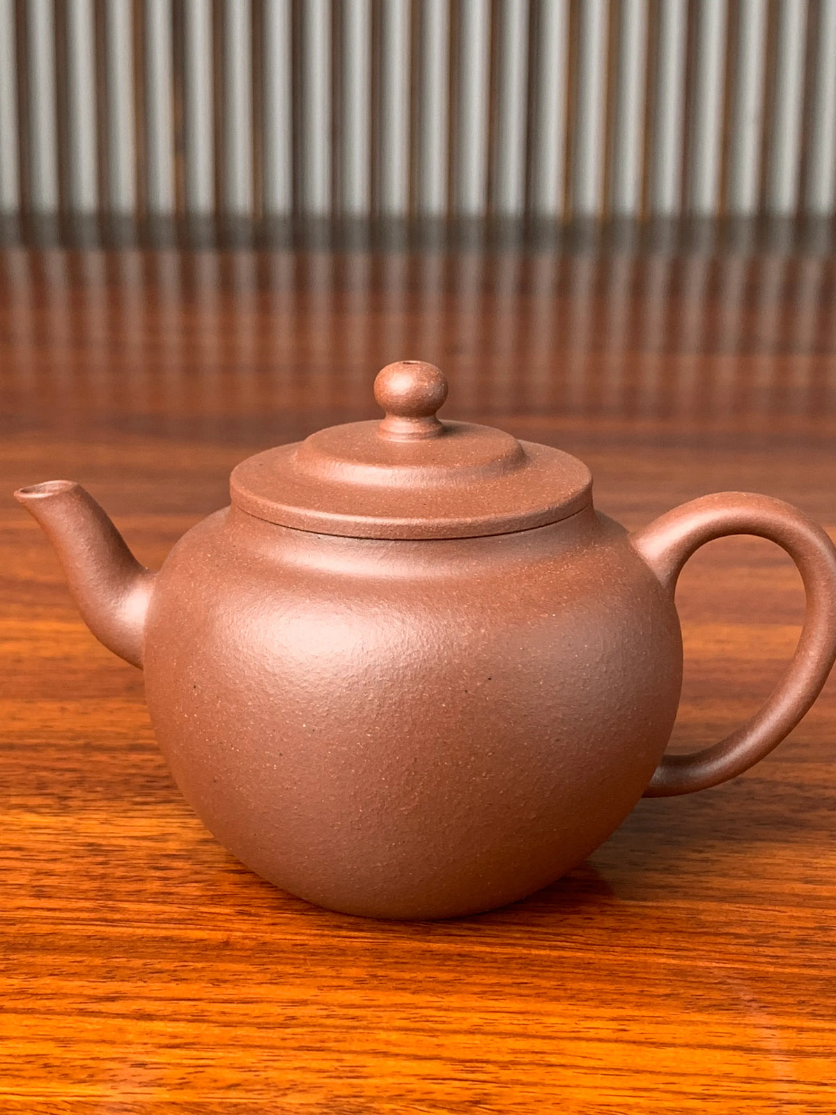 a close-up look at this handmade yixing teapot ping gai lian zi 