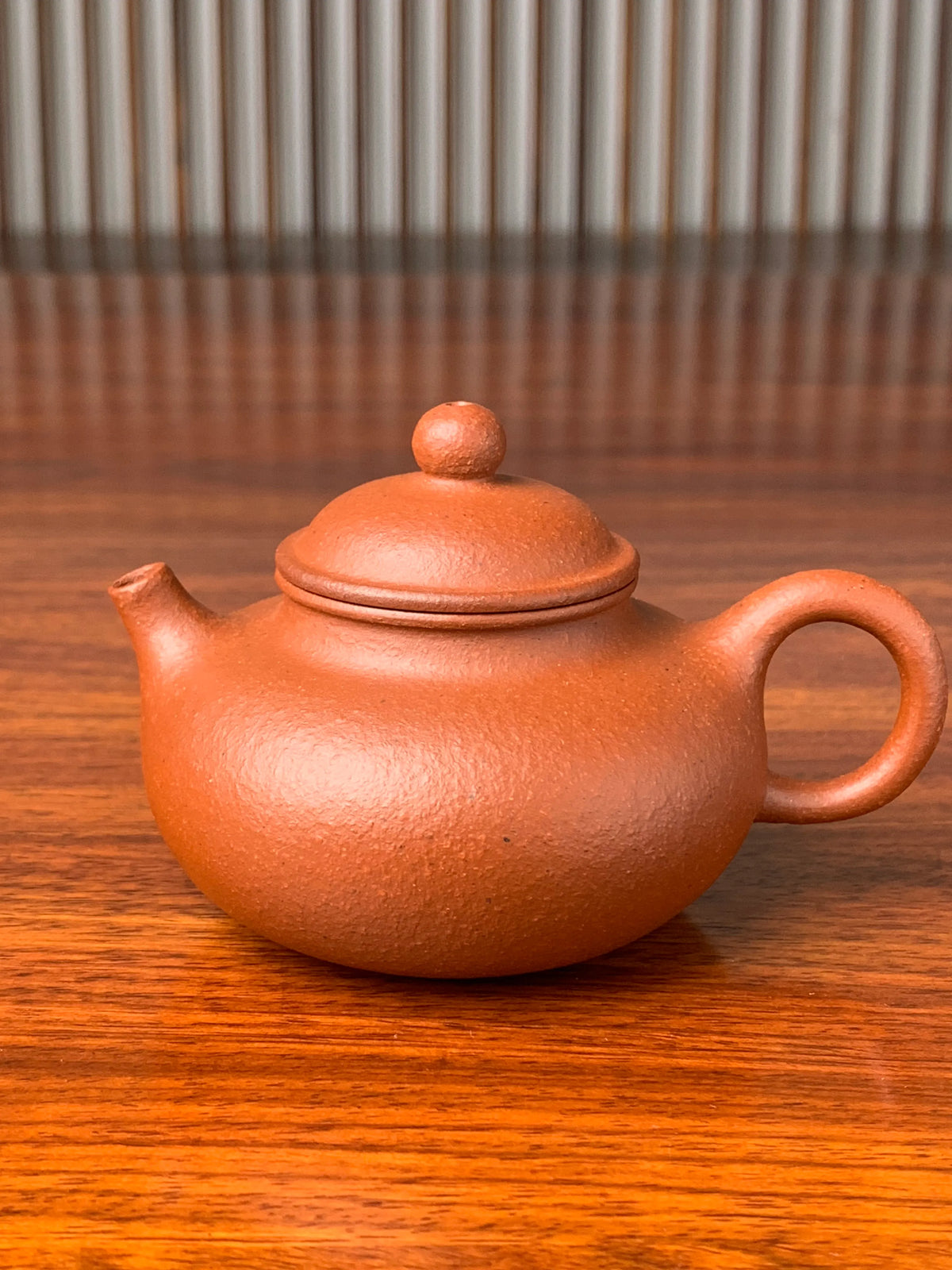 the body of the handmade yixing teapot rong tian