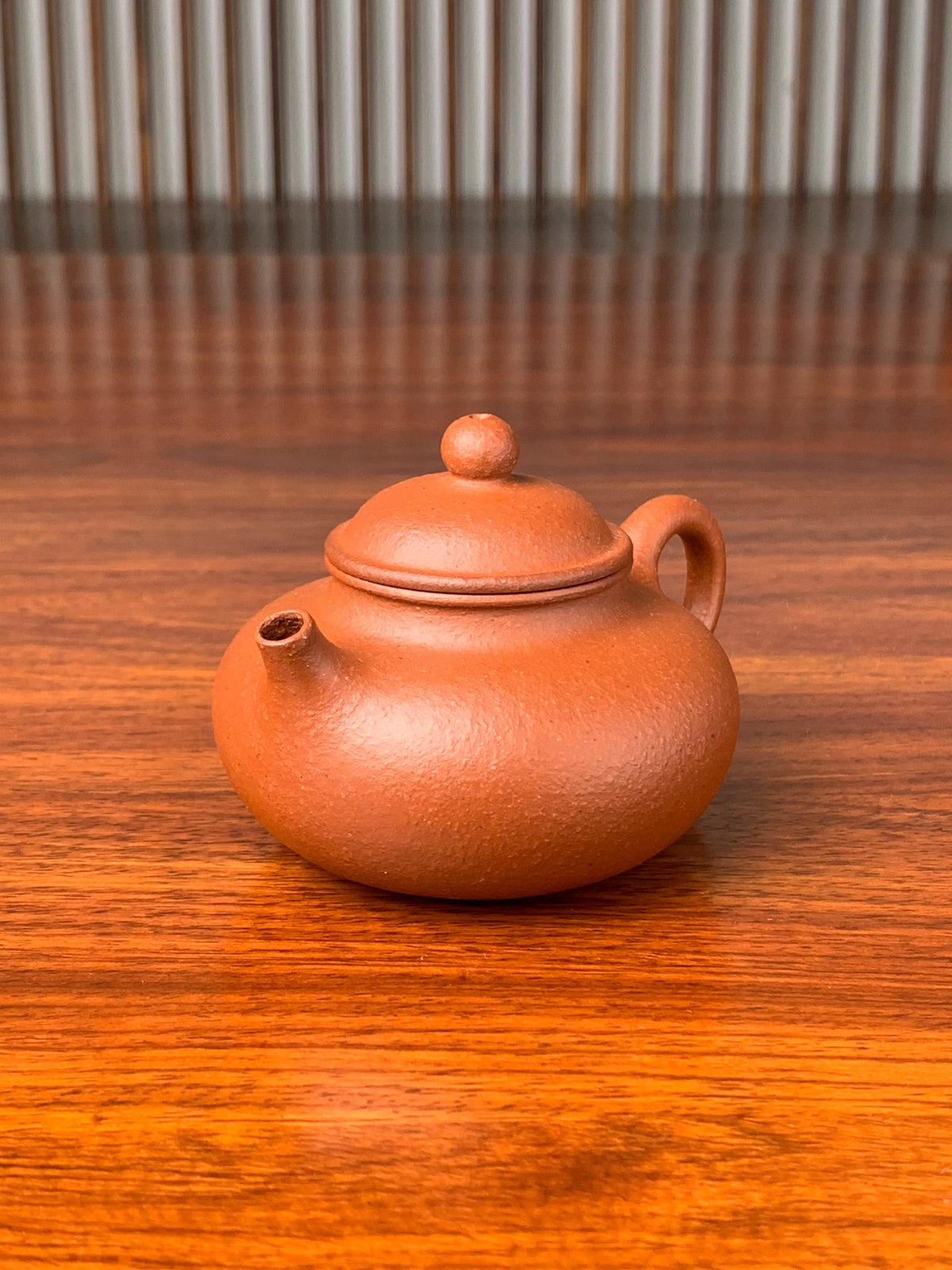 handmade yixing teapot rong tian on the table right view