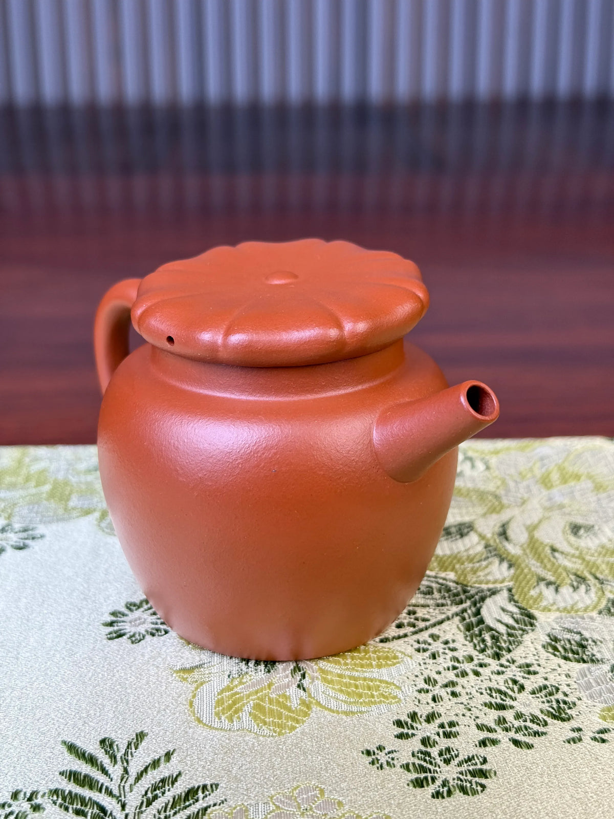handmade yixing teapot handmade with zhu ni for gongfutea left view