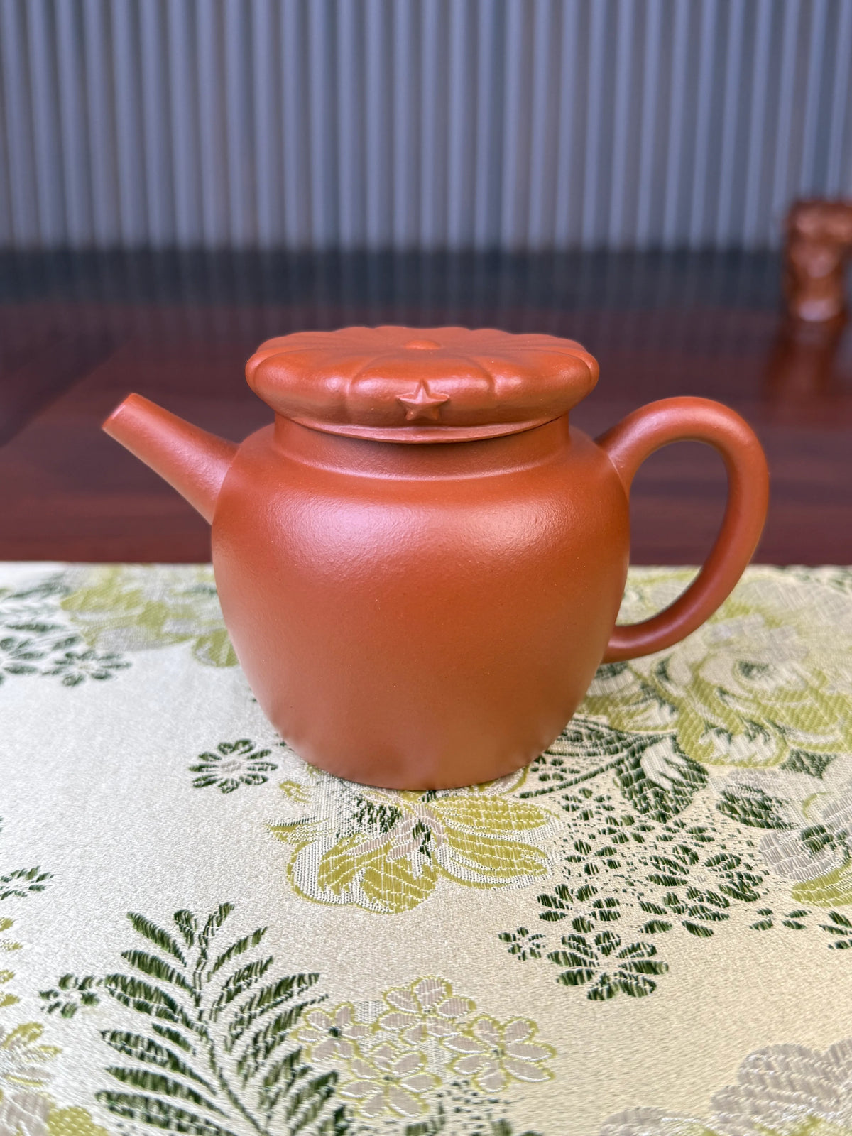 A close-up look at this handmade Yixing teapot.