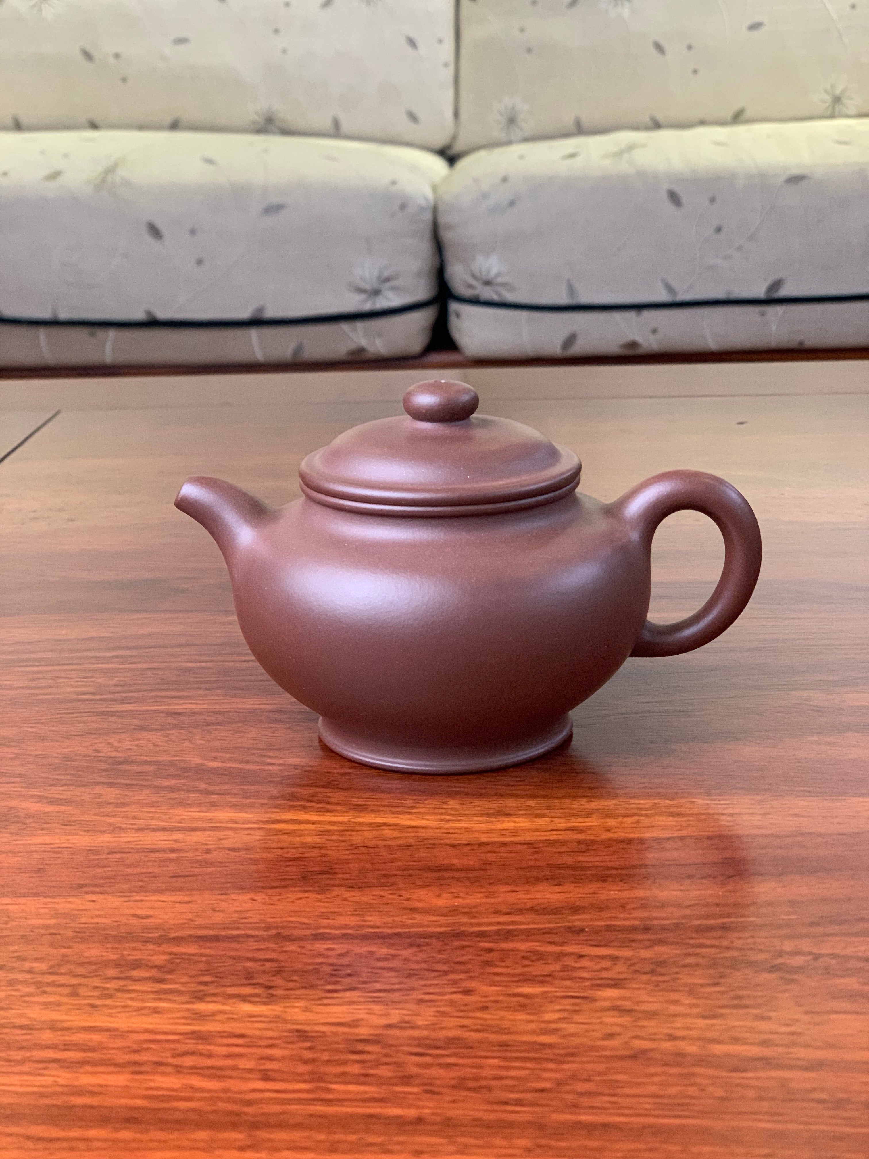 handmade yixing teapot artwork named duo zhi fully handmade by famous artist wei ren from dicaoqing