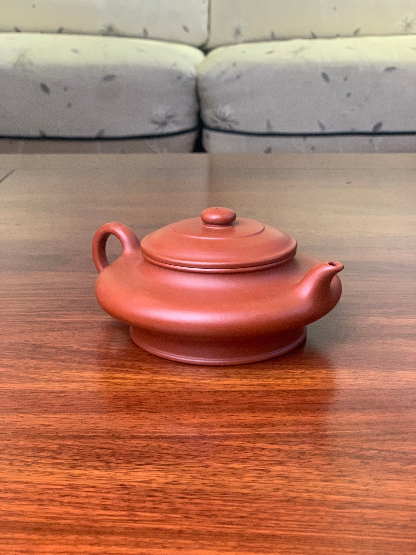 handmade yixing teapot xubian from yixing zisha zhu ni