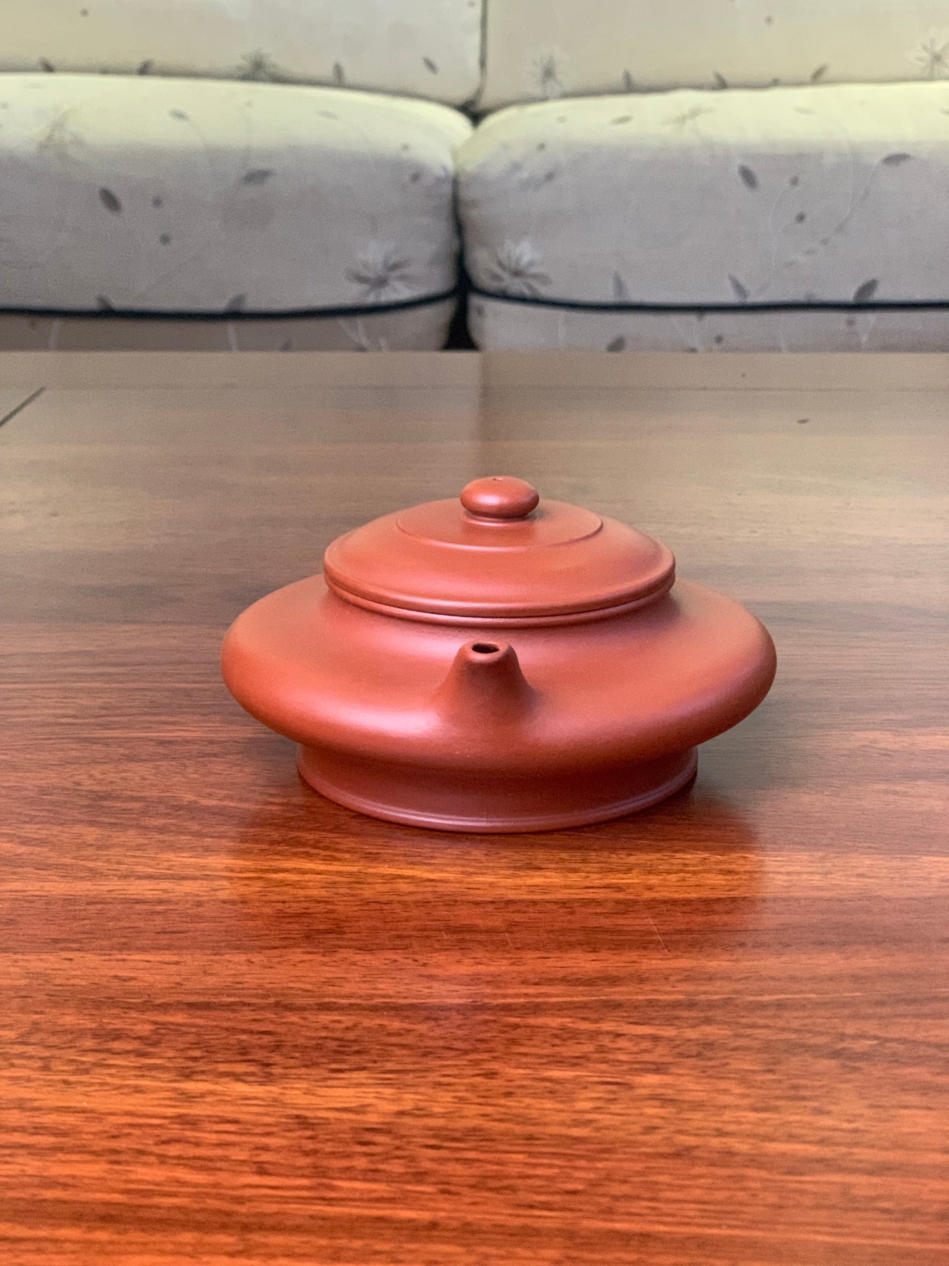 handmade yixing teapot xubian from yixing zisha zhu ni