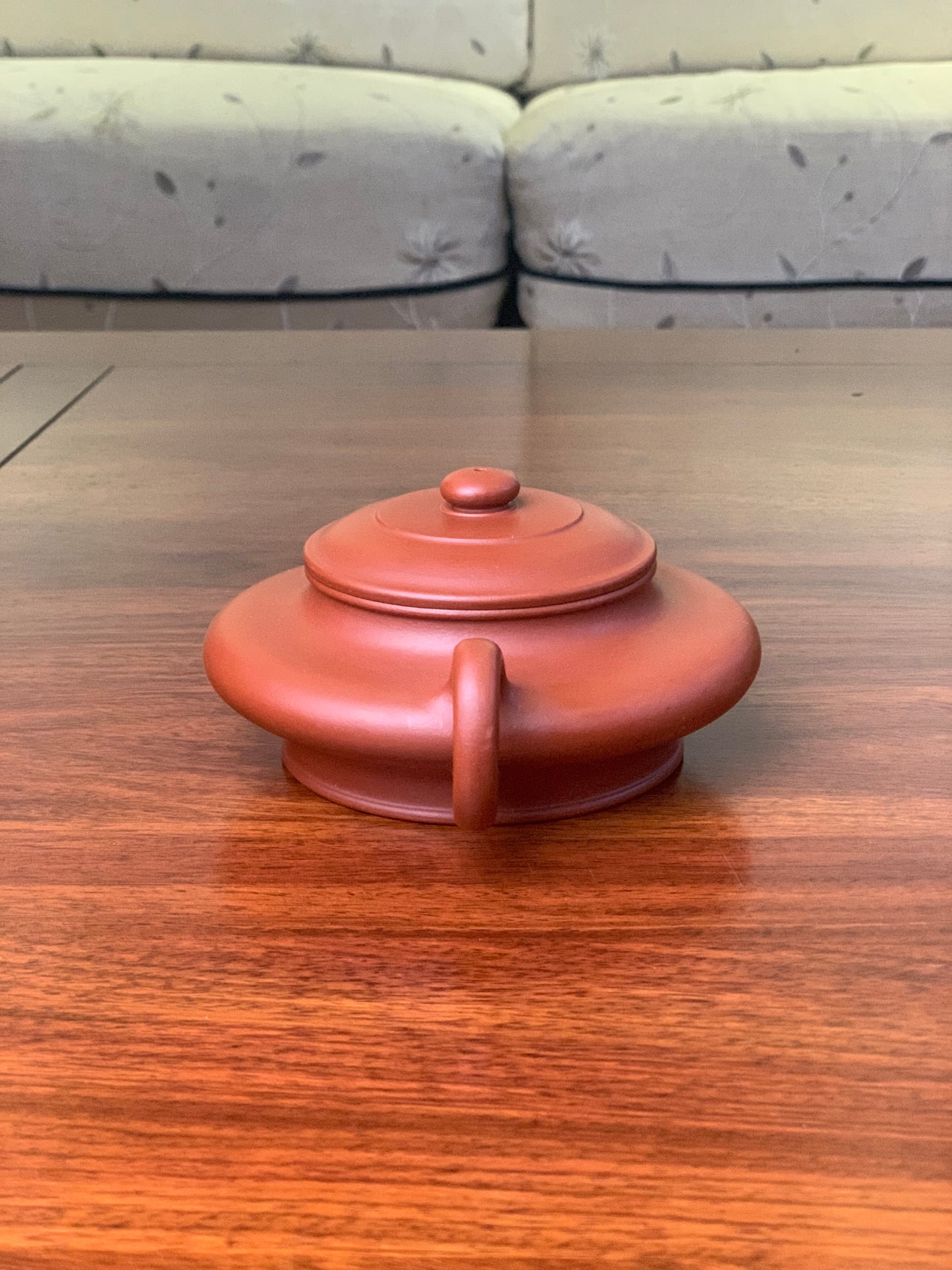 
handmade yixing teapot xubian from yixing zisha zhu ni