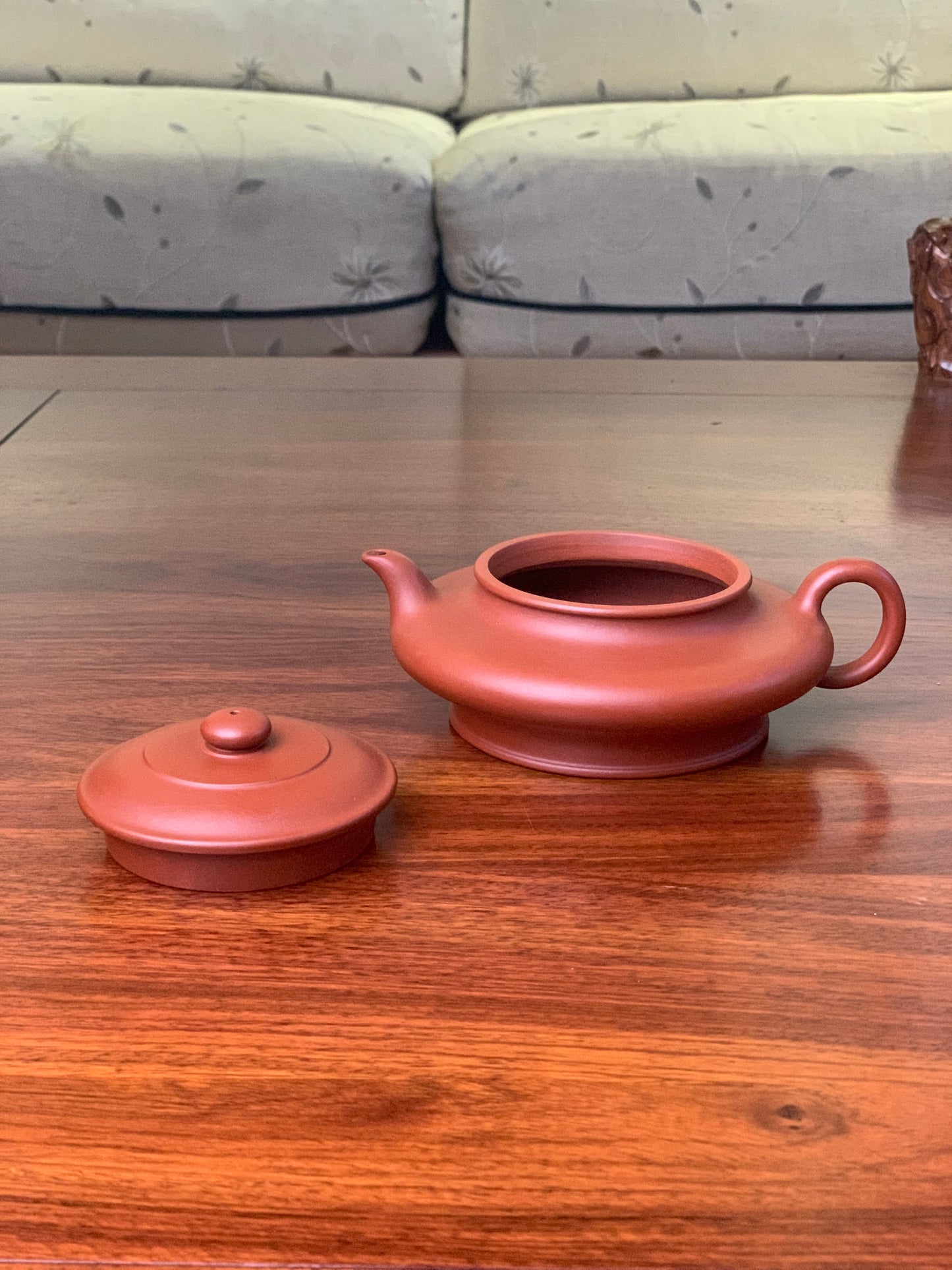 handmade yixing teapot xubian from yixing zisha zhu ni