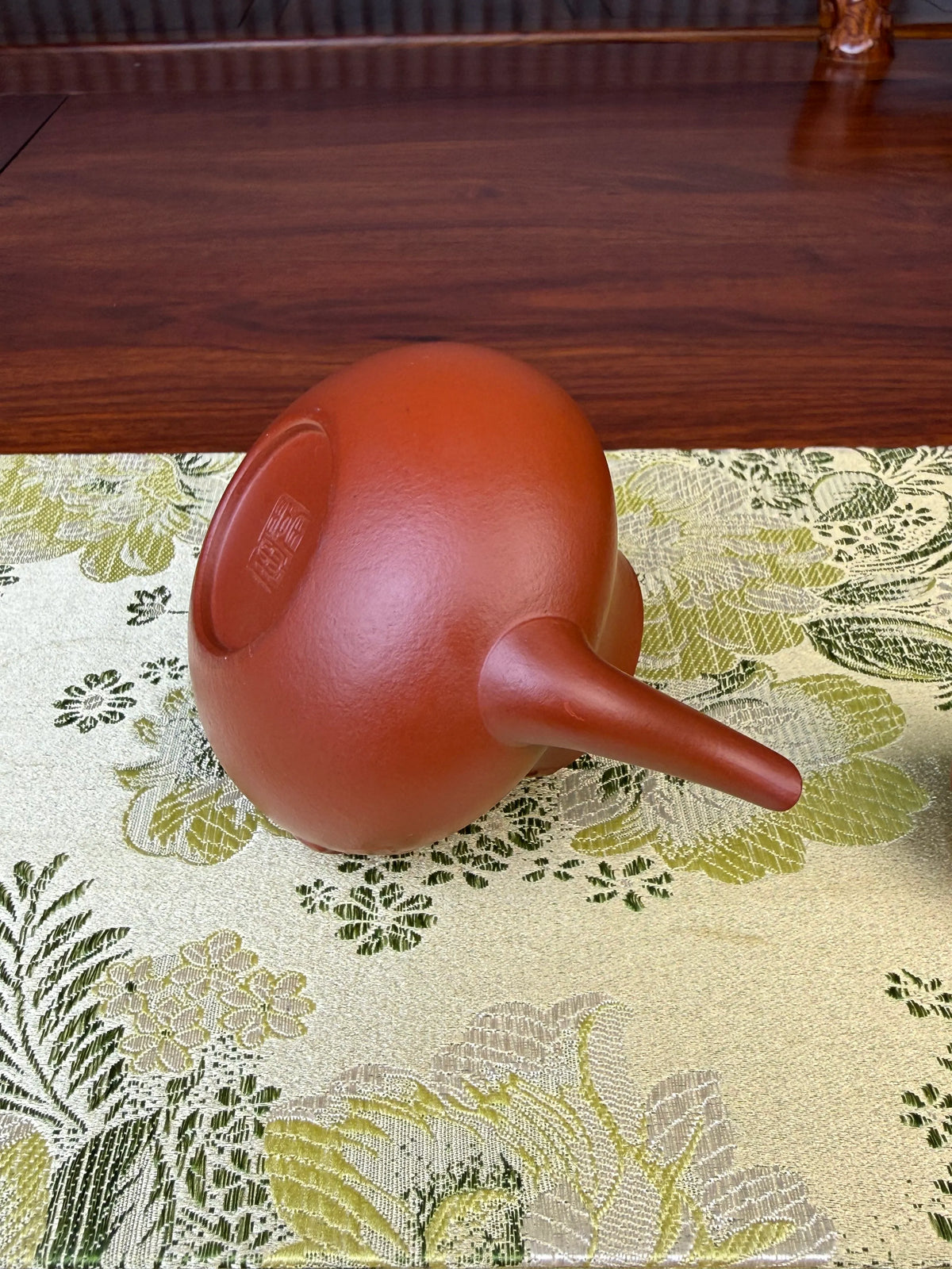 Close-up view of the yixing teapot’s spout