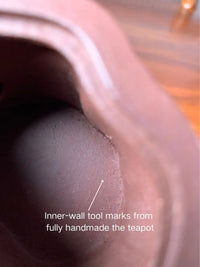 Inner-wall tool marks from fully handmade the teapot