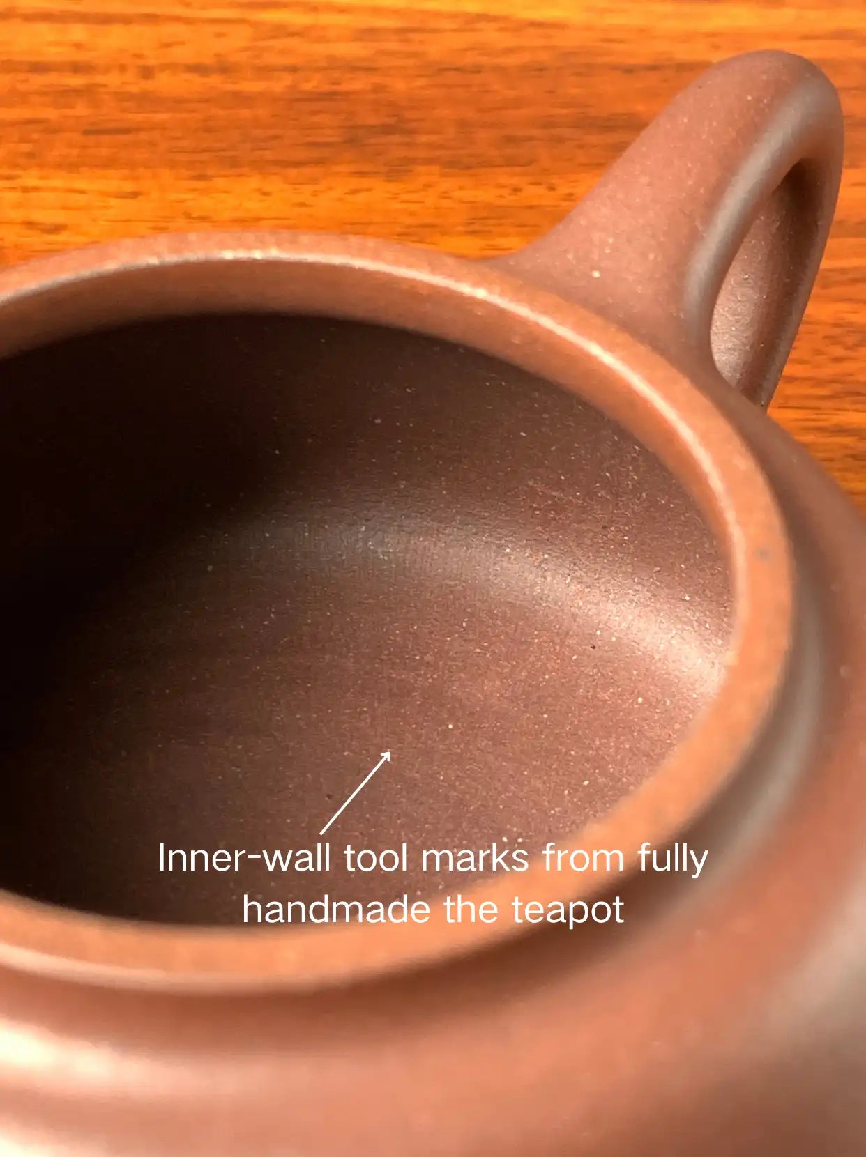 Inner-wall tool marks from fully handmade the teapot