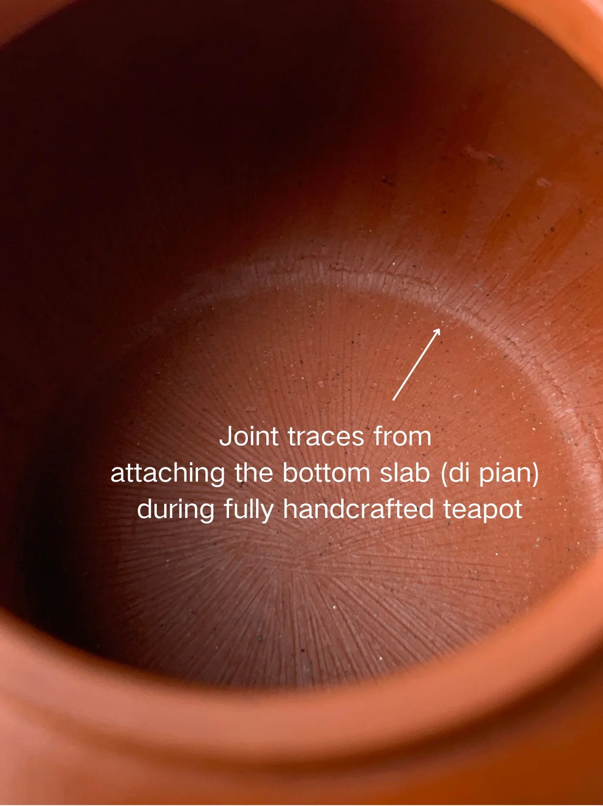 Joint traces from attaching the bottom slab (di pian) during fully handcrafted teapot