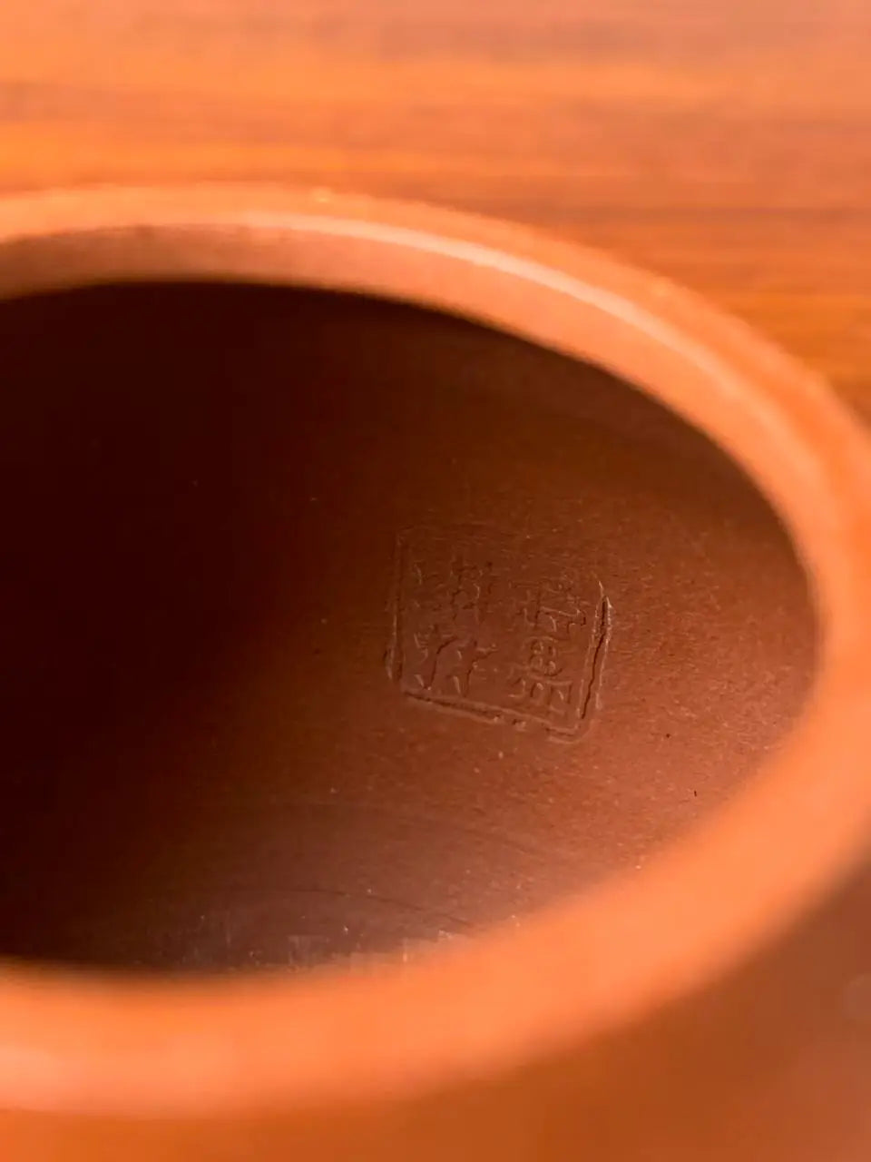 The inside marks left by the full handmade teapot