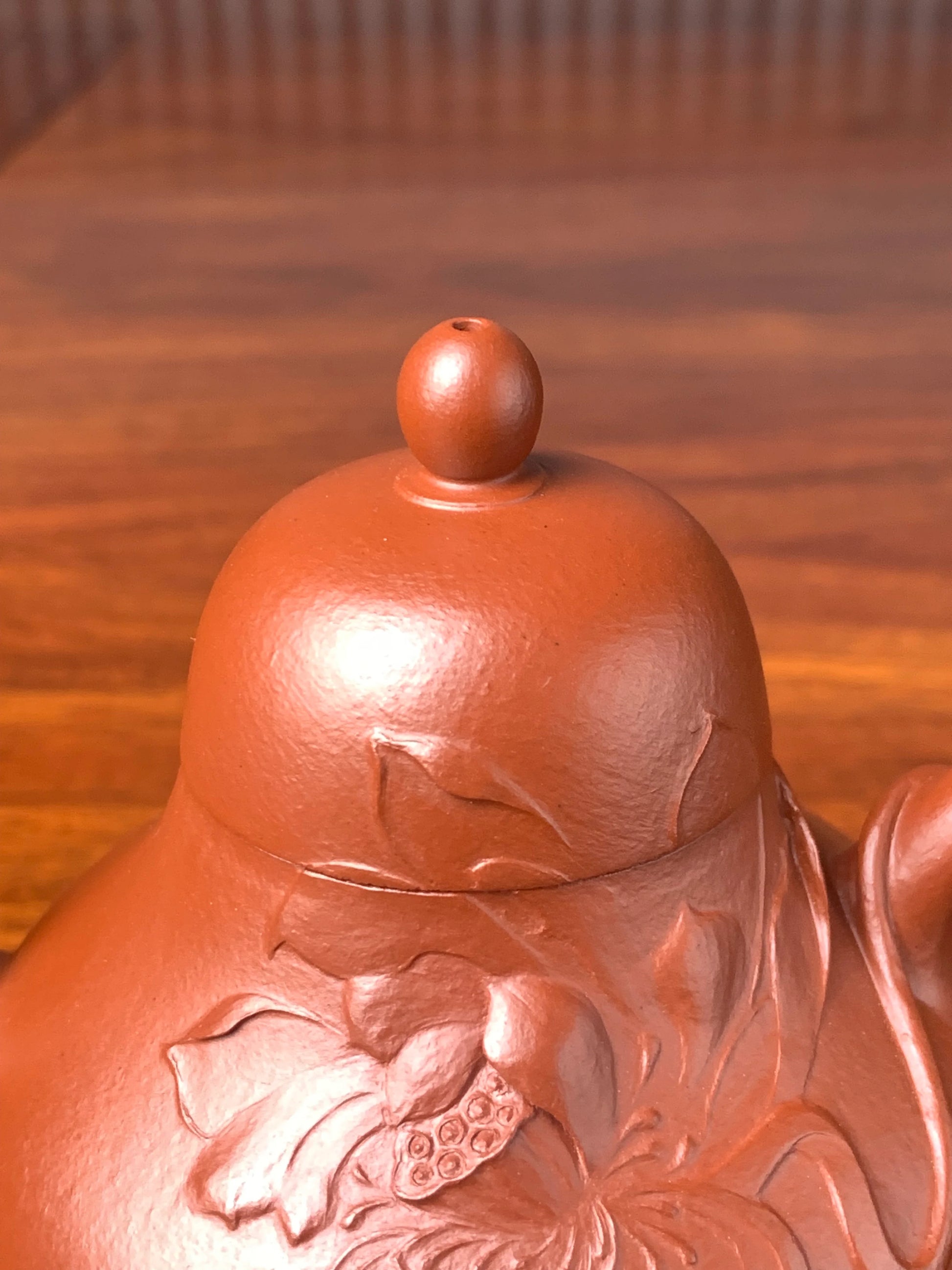 the lid of the zisha teapot named si ting