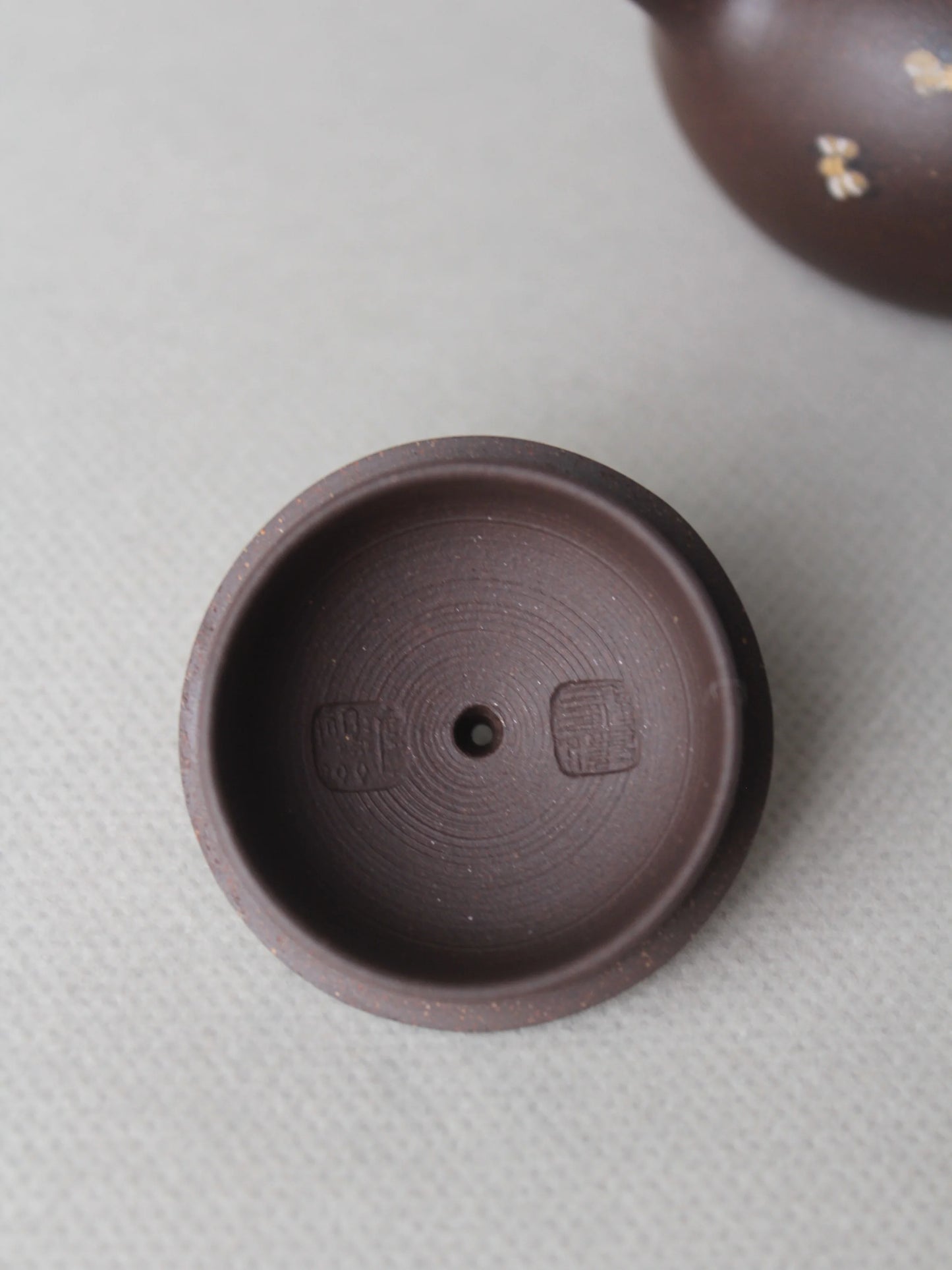 teapot lid of small zisha teapot named xishi