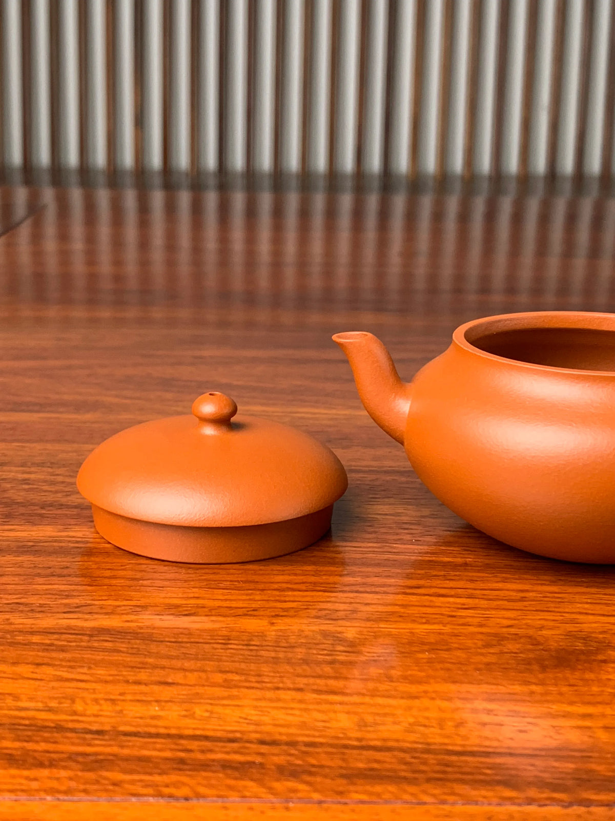 the lid and spout of the handmade yixing teapot yuan ju