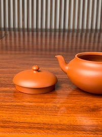 the lid and spout of the handmade yixing teapot yuan ju