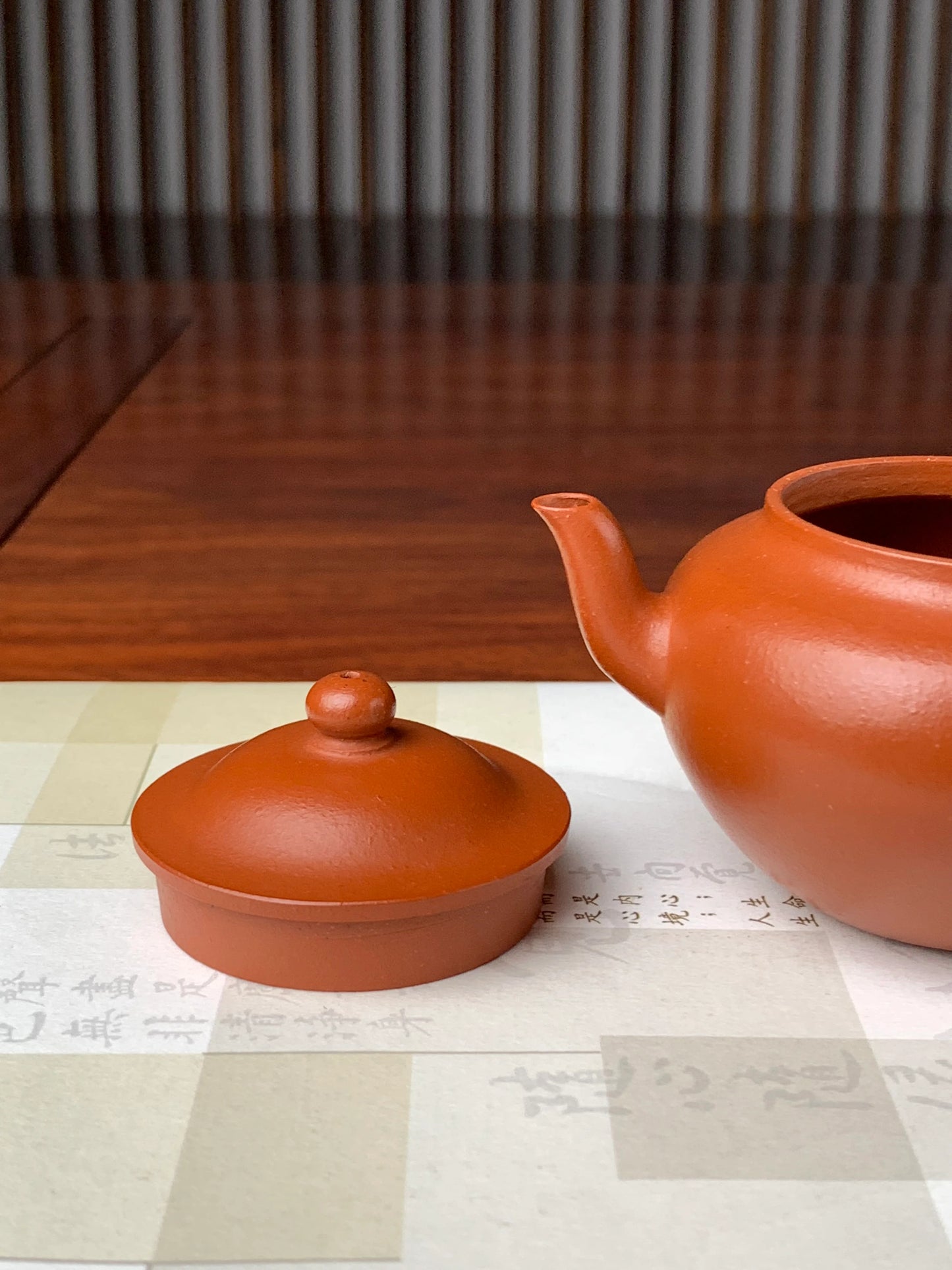 Teapot lid and teapot spout