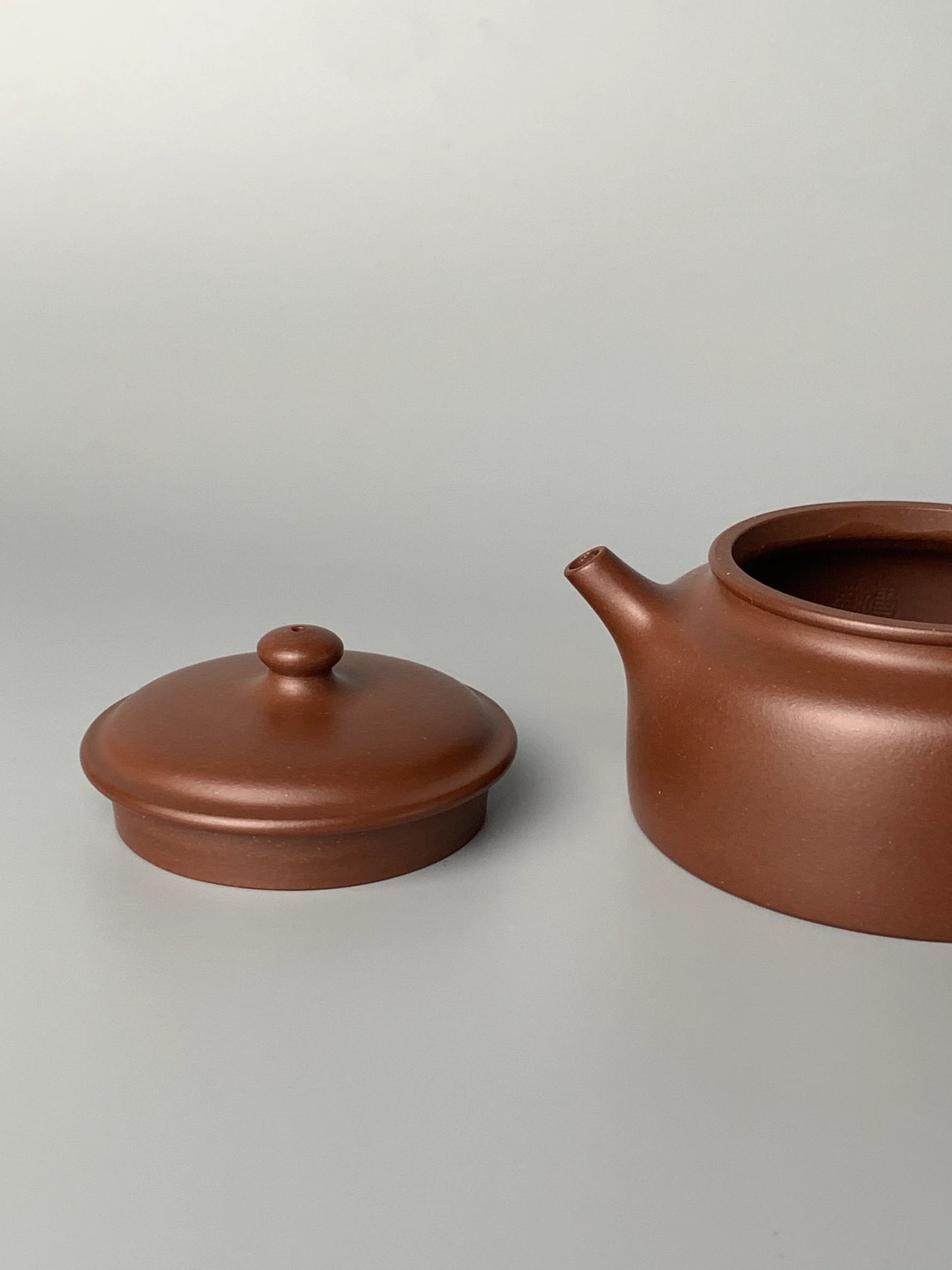 lid and teapot body of chinese teapot yixing