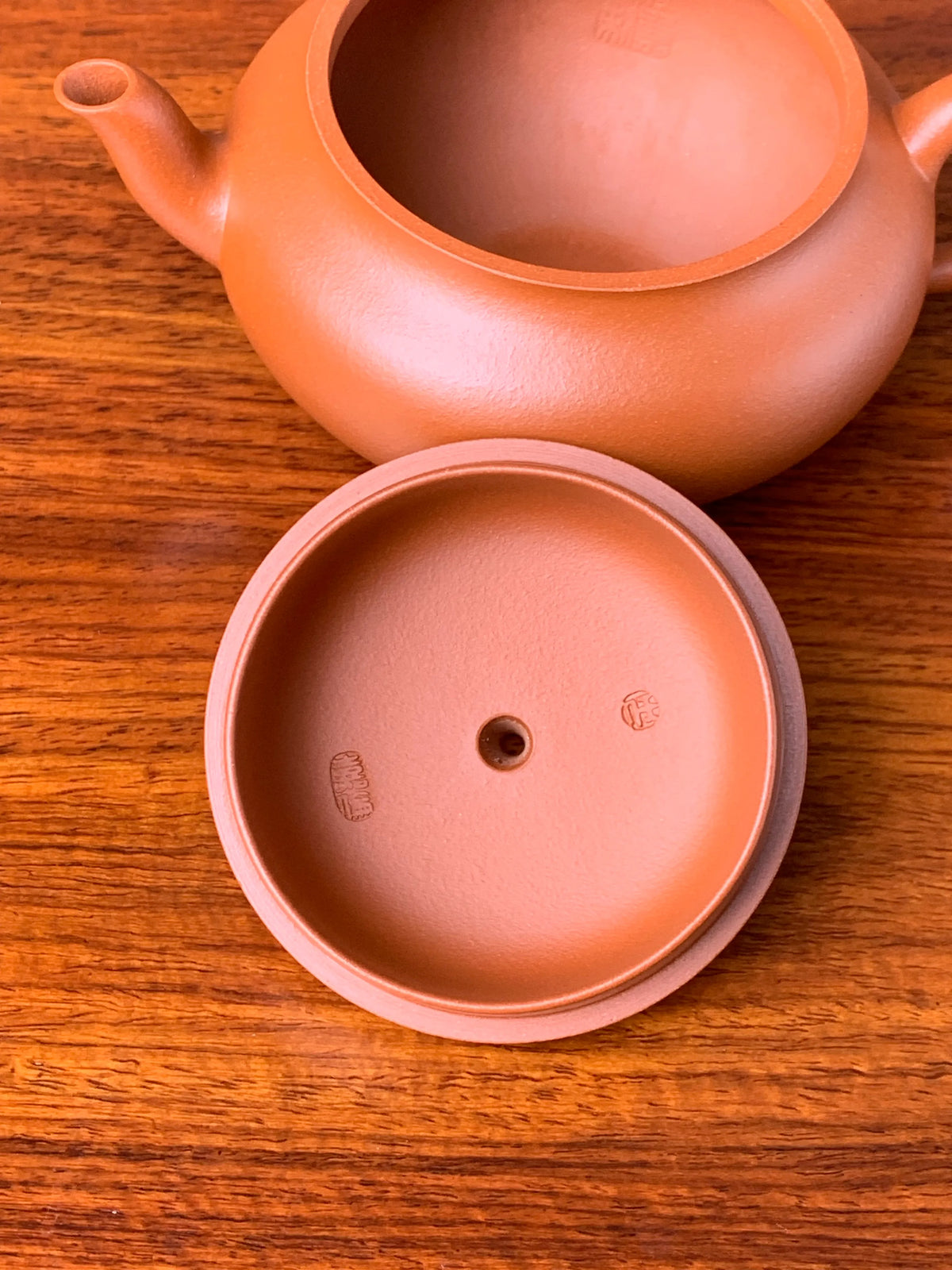 two teapot marks in the teapot lid