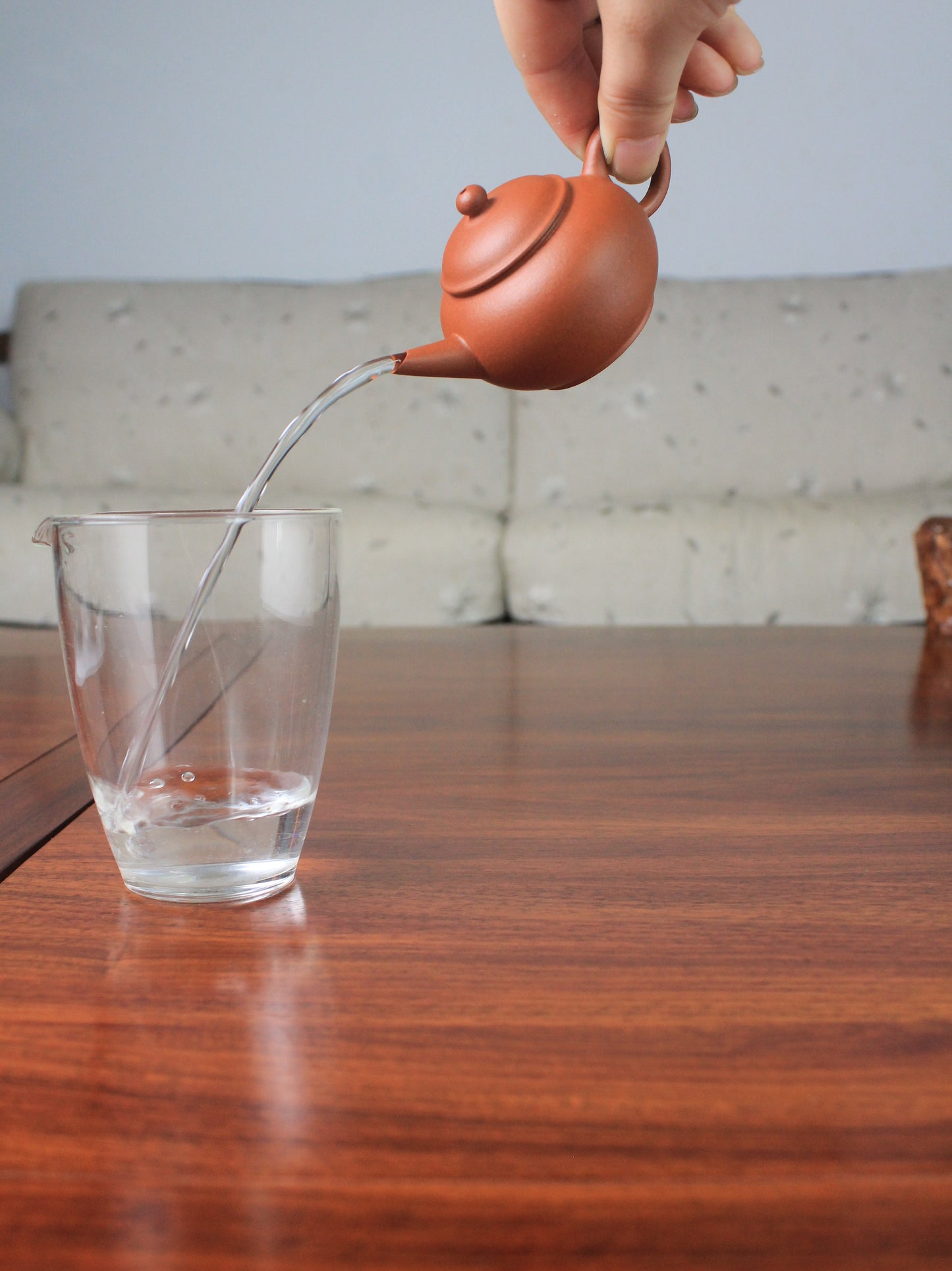 Perfect pour of the loose leaf tea pot