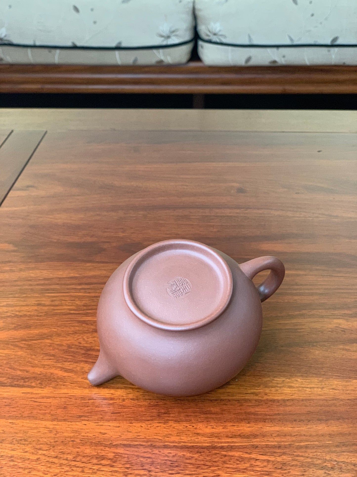 handmade yixing teapot artwork named duo zhi