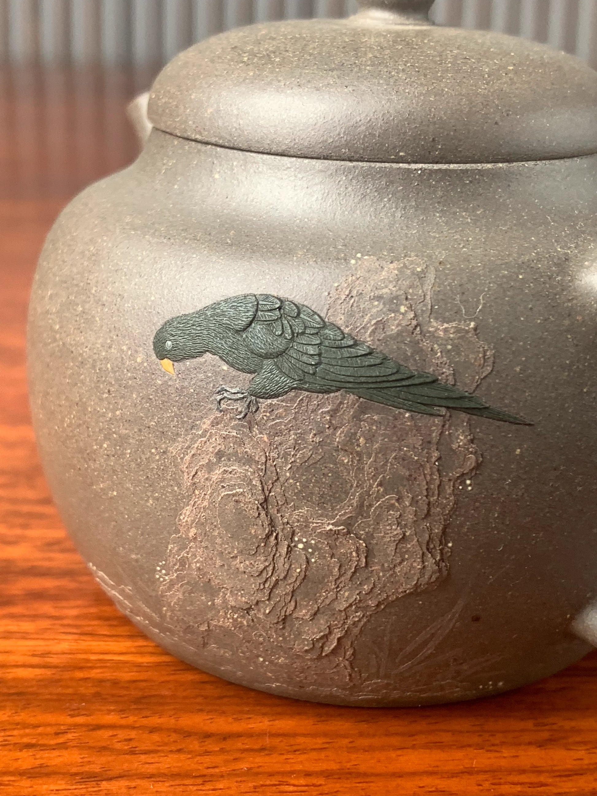 clay painting on the teapot artwork