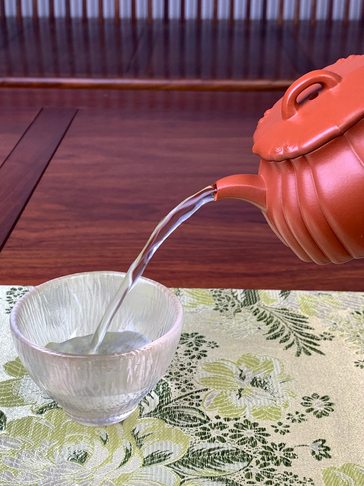 the perfect pour of the yixing zisha clay teapot lian yun