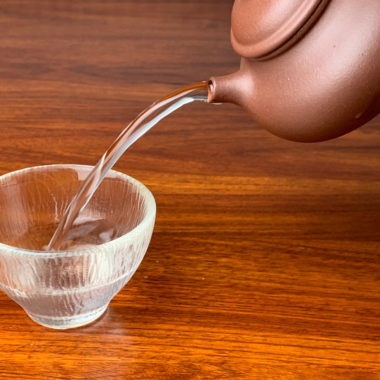 the perfect pour of the yixing zisha clay teapot rong tian