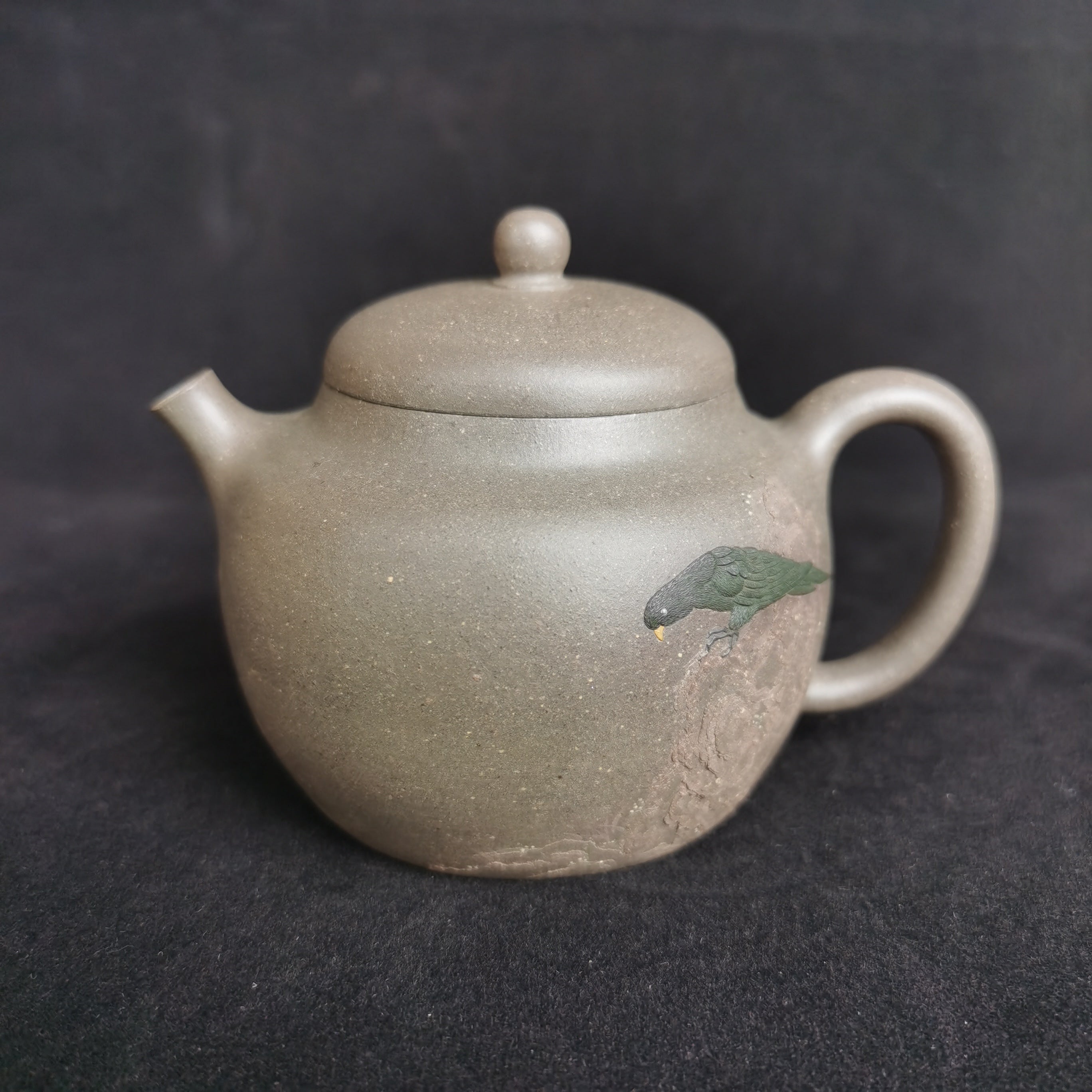 Siyutao artwork Green parrot teapot 160ml - SiYuTao Teapot