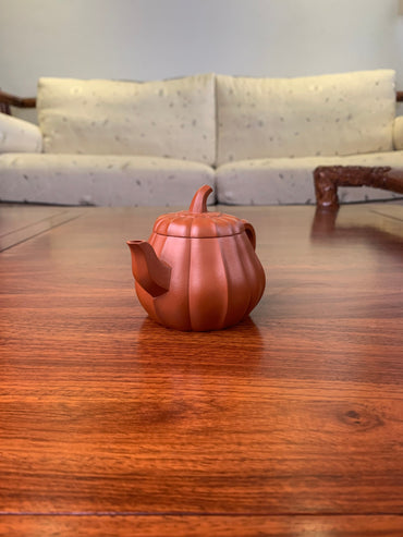 pumpkin teapot collectible vintage teapot left