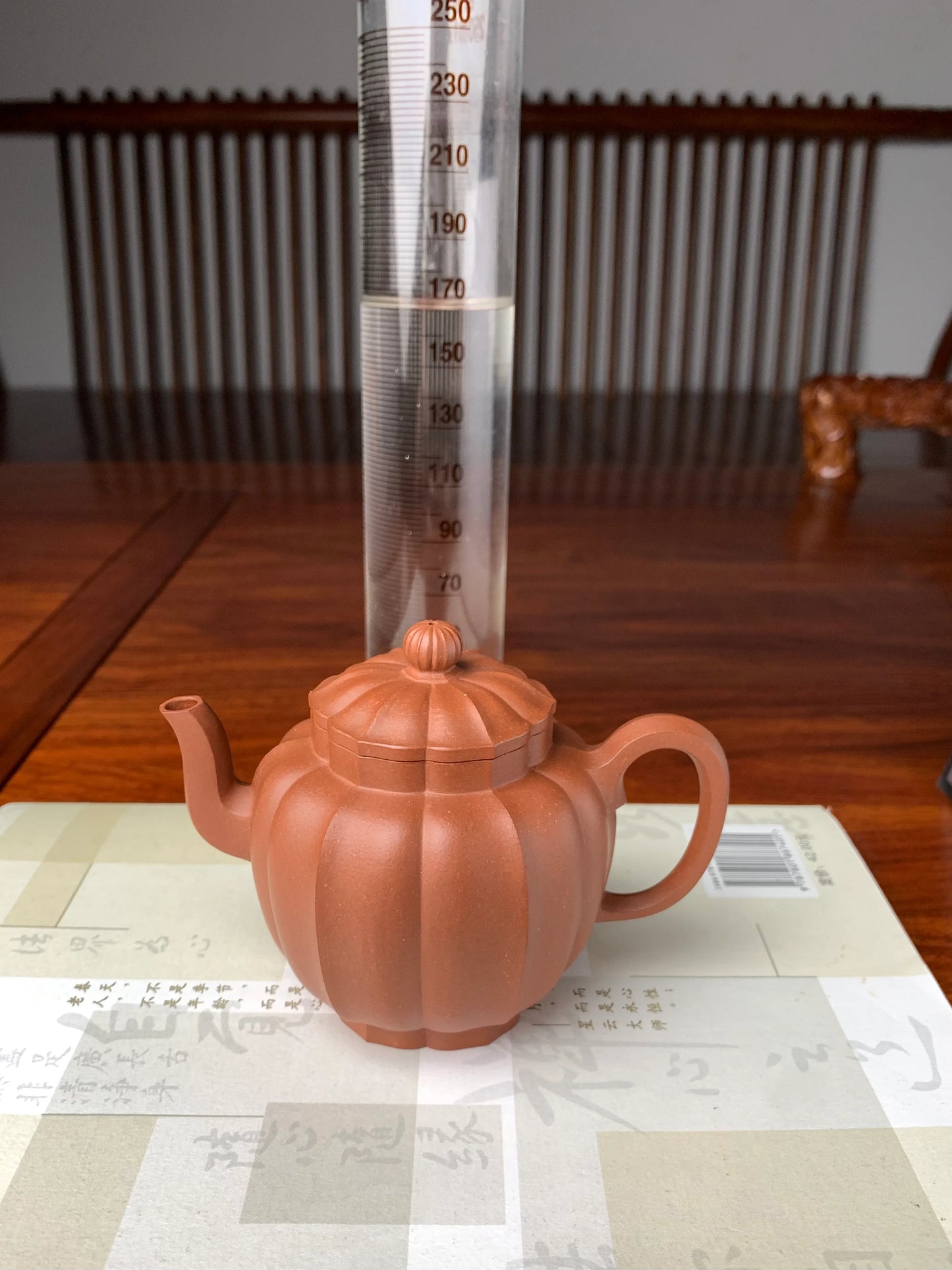 the size of the teapot is 170ml