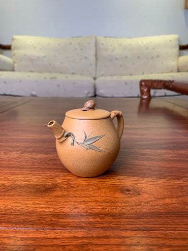 Handmade pottery teapot snail teapot fully handmade right