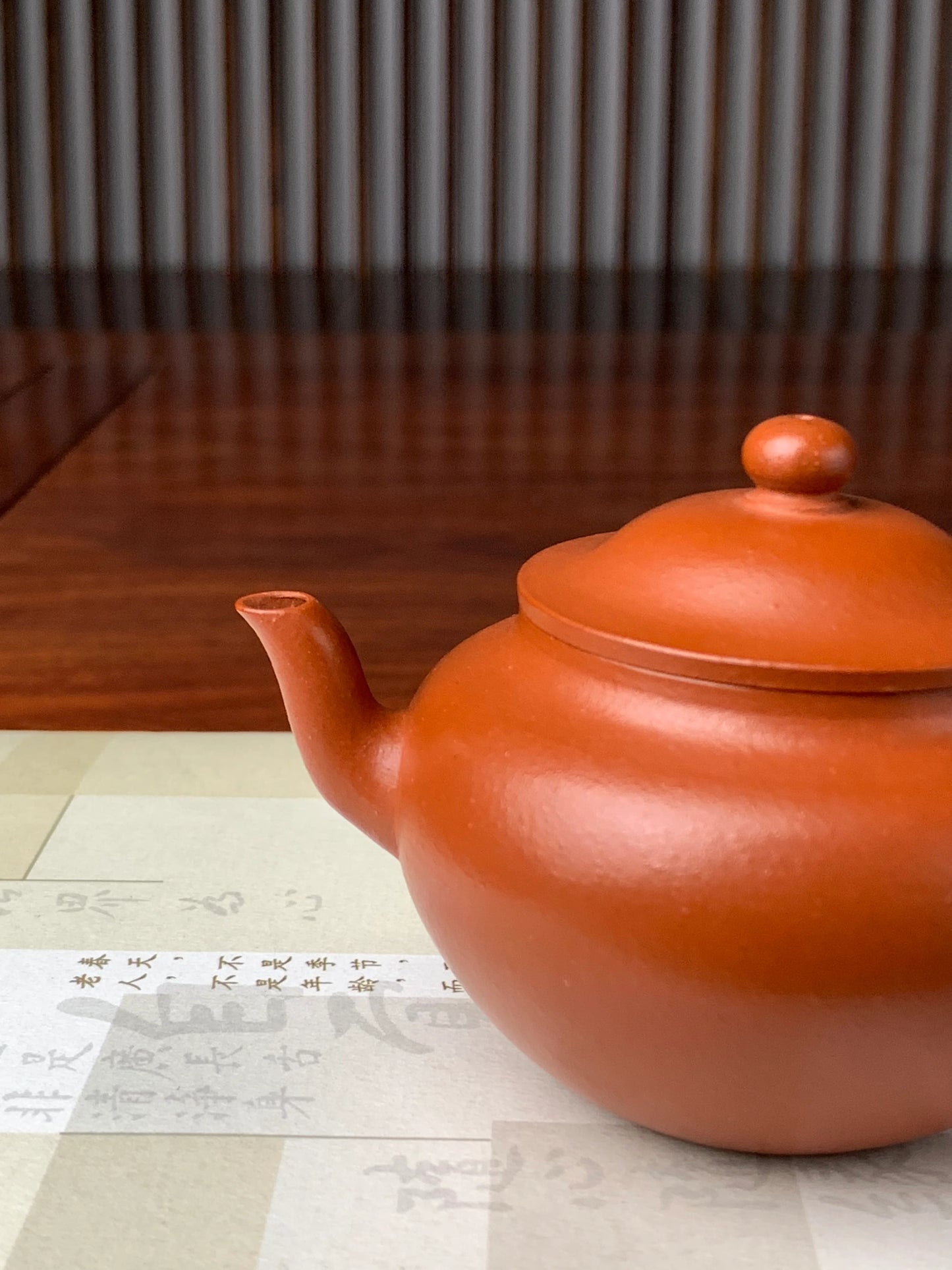 From the front, the spout has a full, vibrant quality that speaks of fine craftsmanship.