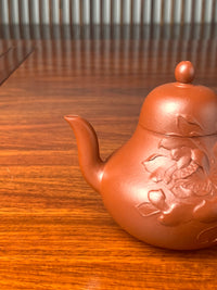 spout of the zisha teapot named si ting