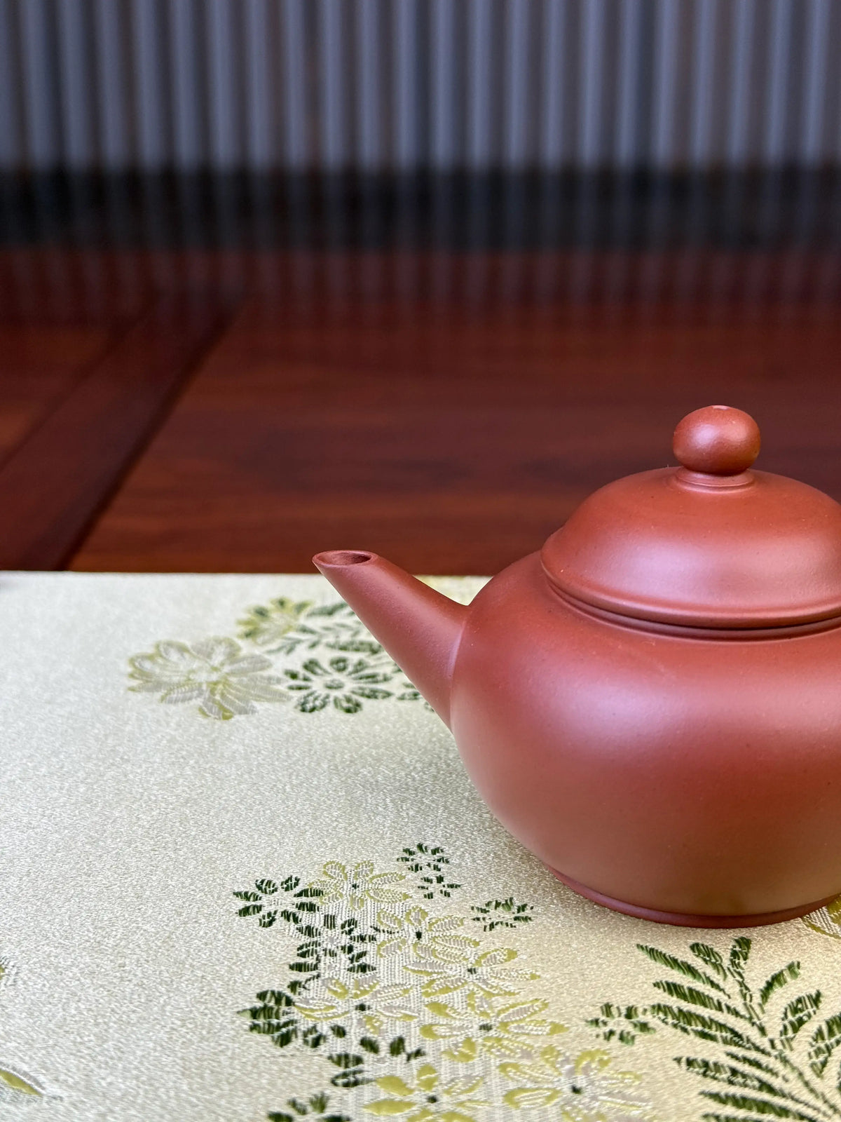 spout of small yixing teapot shui ping designed for one person gongfutea 