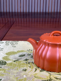 the spout of the yixing zisha clay teapot lian yun