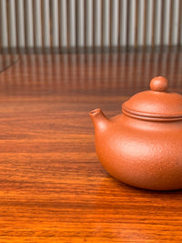 the spout of the handmade yixing teapot rong tian