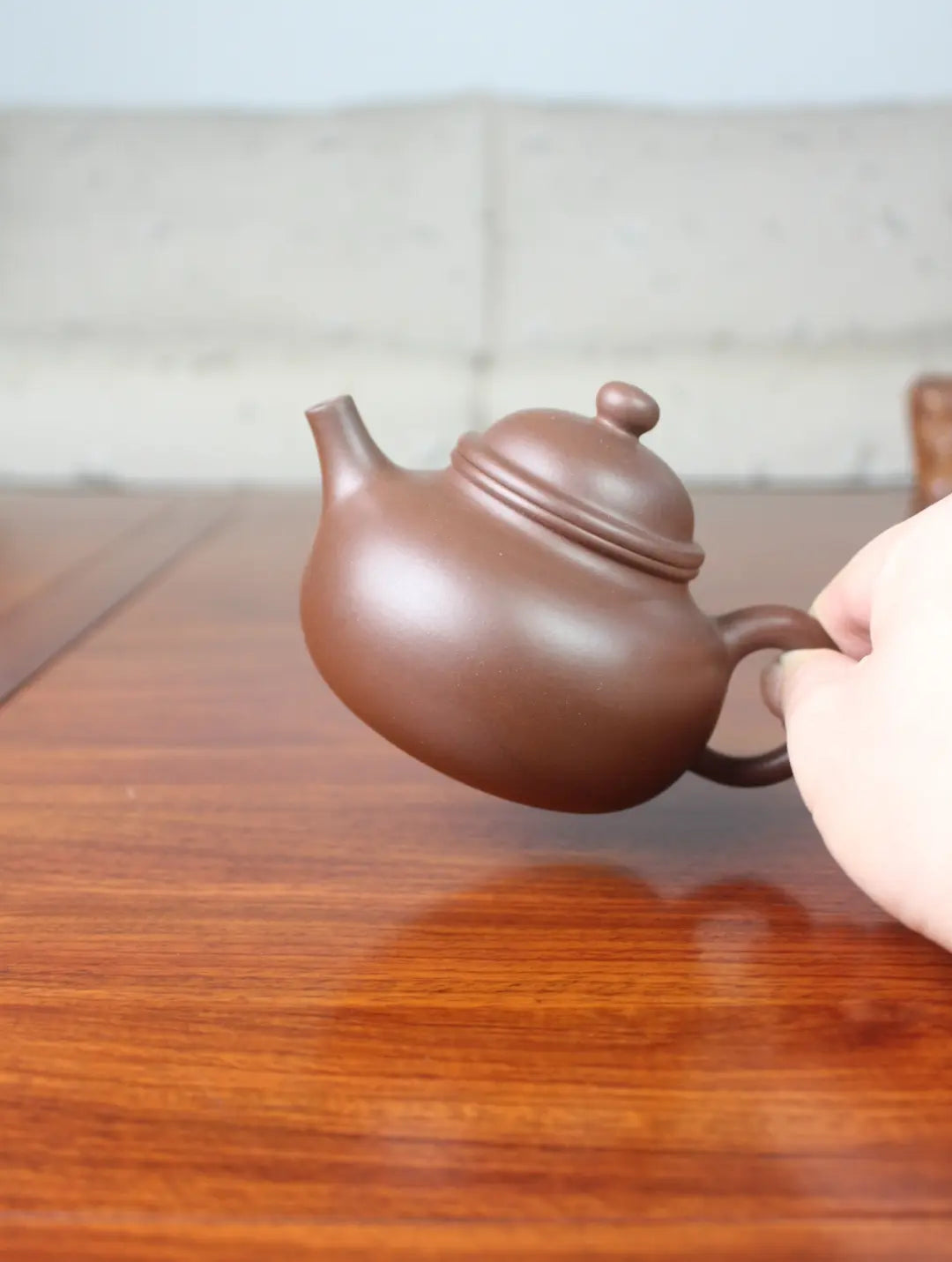 the detail of the zisha teapot rong tian