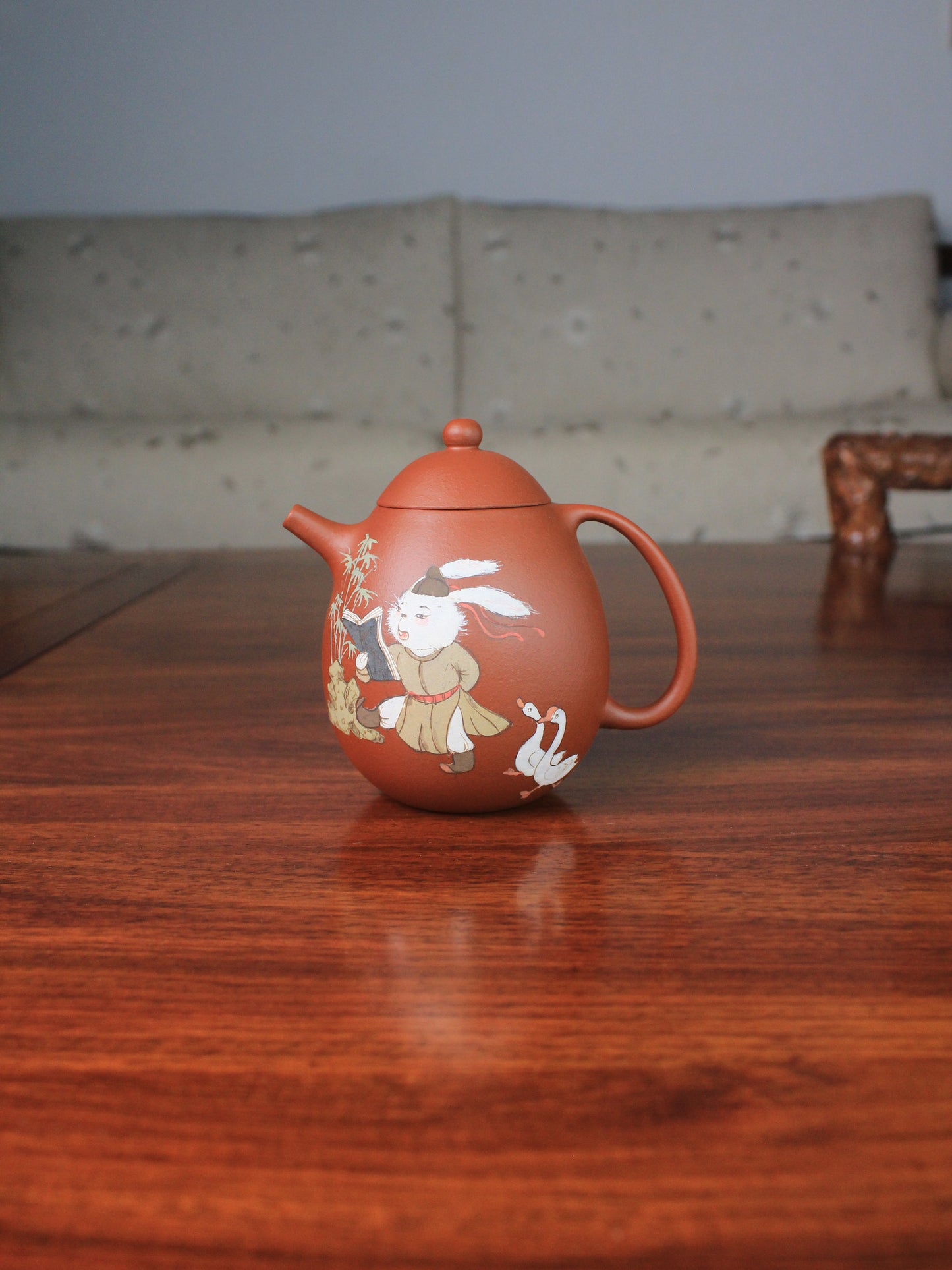 Teapot artwork named rabbit on the table