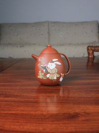 Right view of the Teapot artwork named rabbit