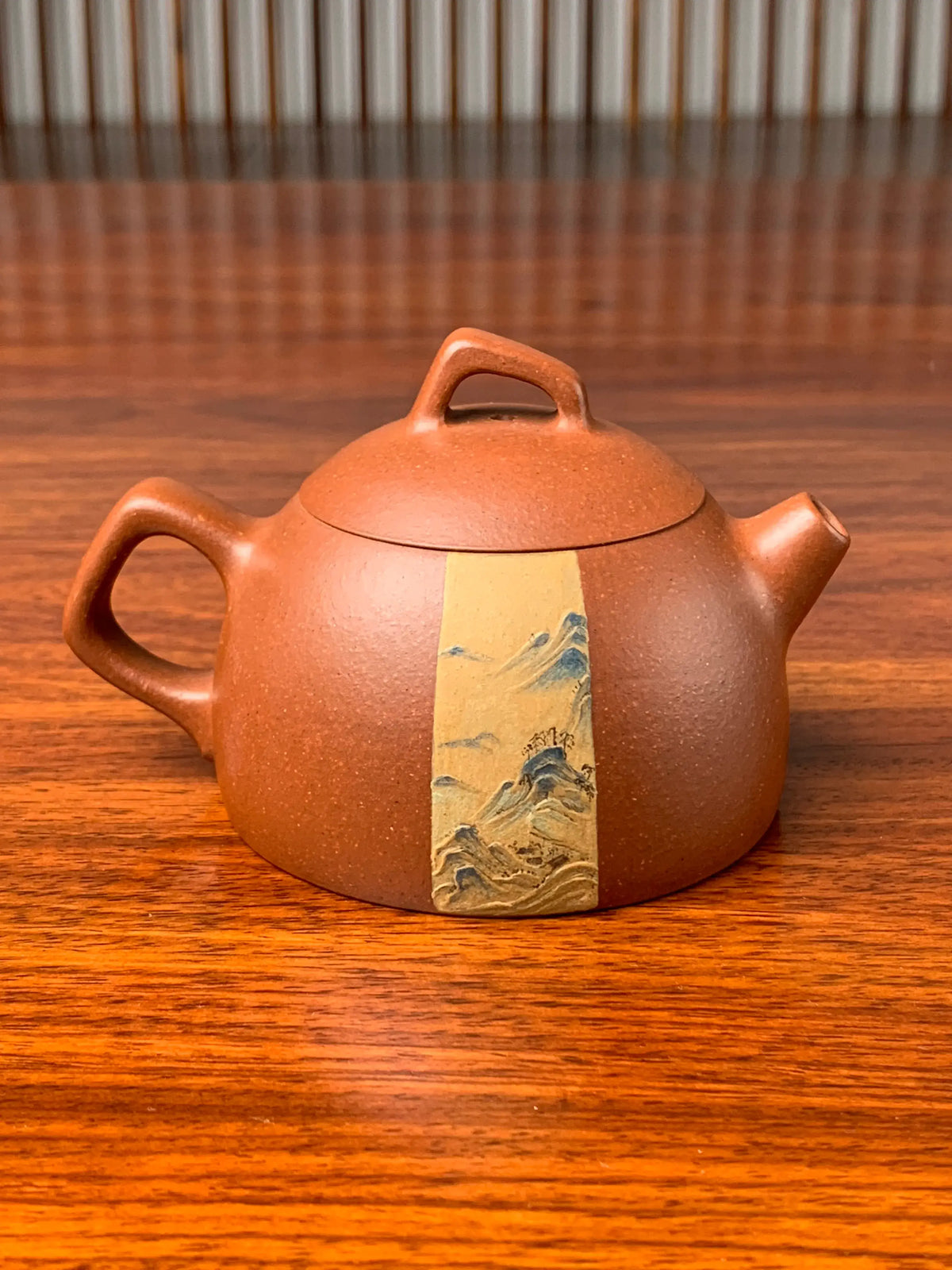 the back view of the teapot artwork
