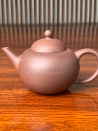 the teapot body of the shui ping yixing zisha clay teapot