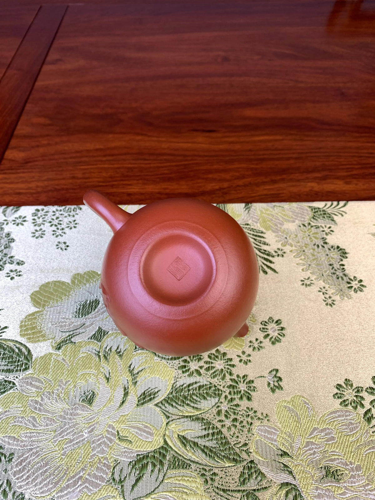 the teapot bottom of the handmade yixing teapot xi shi