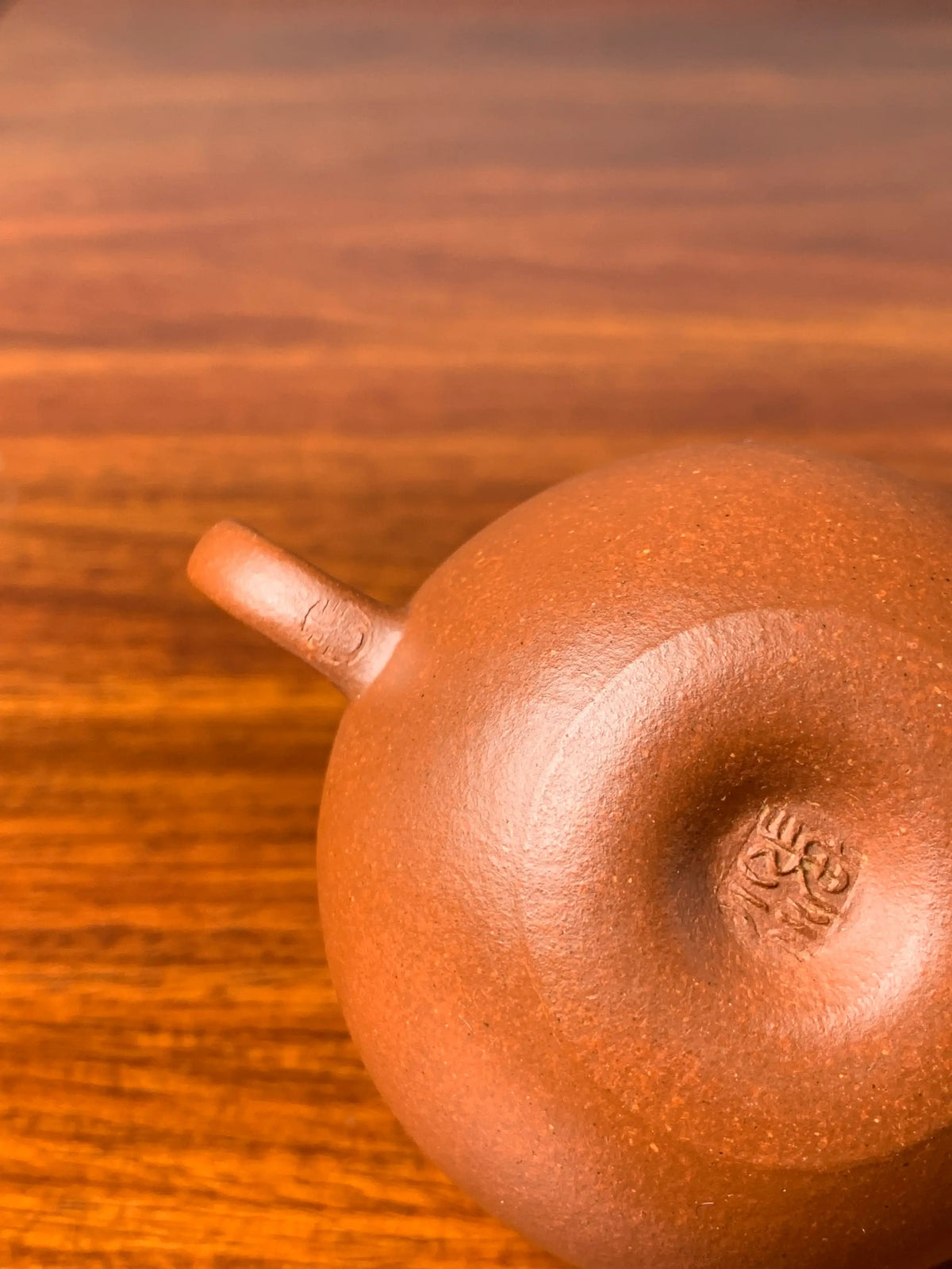 the teapot mark on the handle of the small yixing teapot