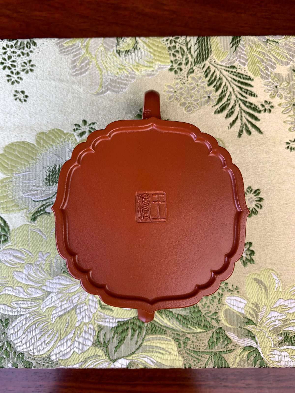 teapot maek of potter wang tao on the bottom
